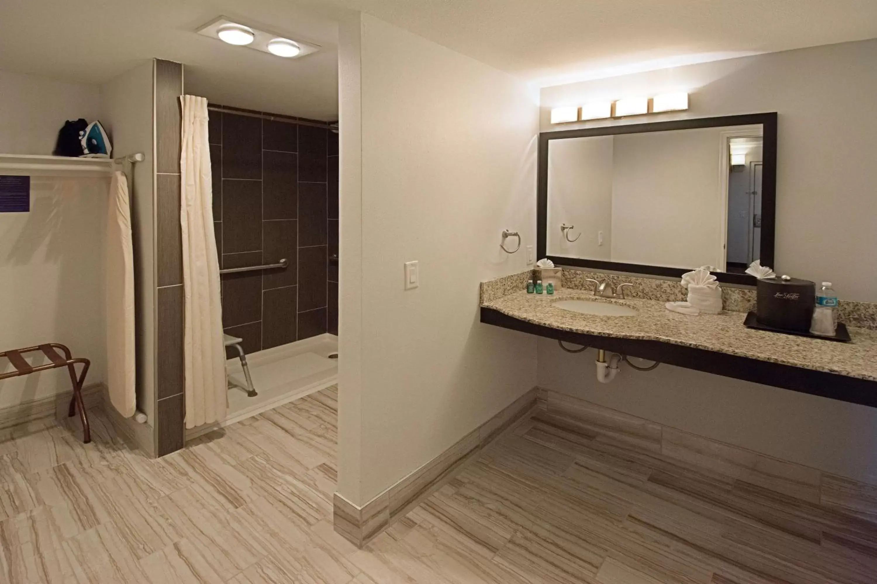 Bathroom in Best Western Yuma Mall Hotel & Suites