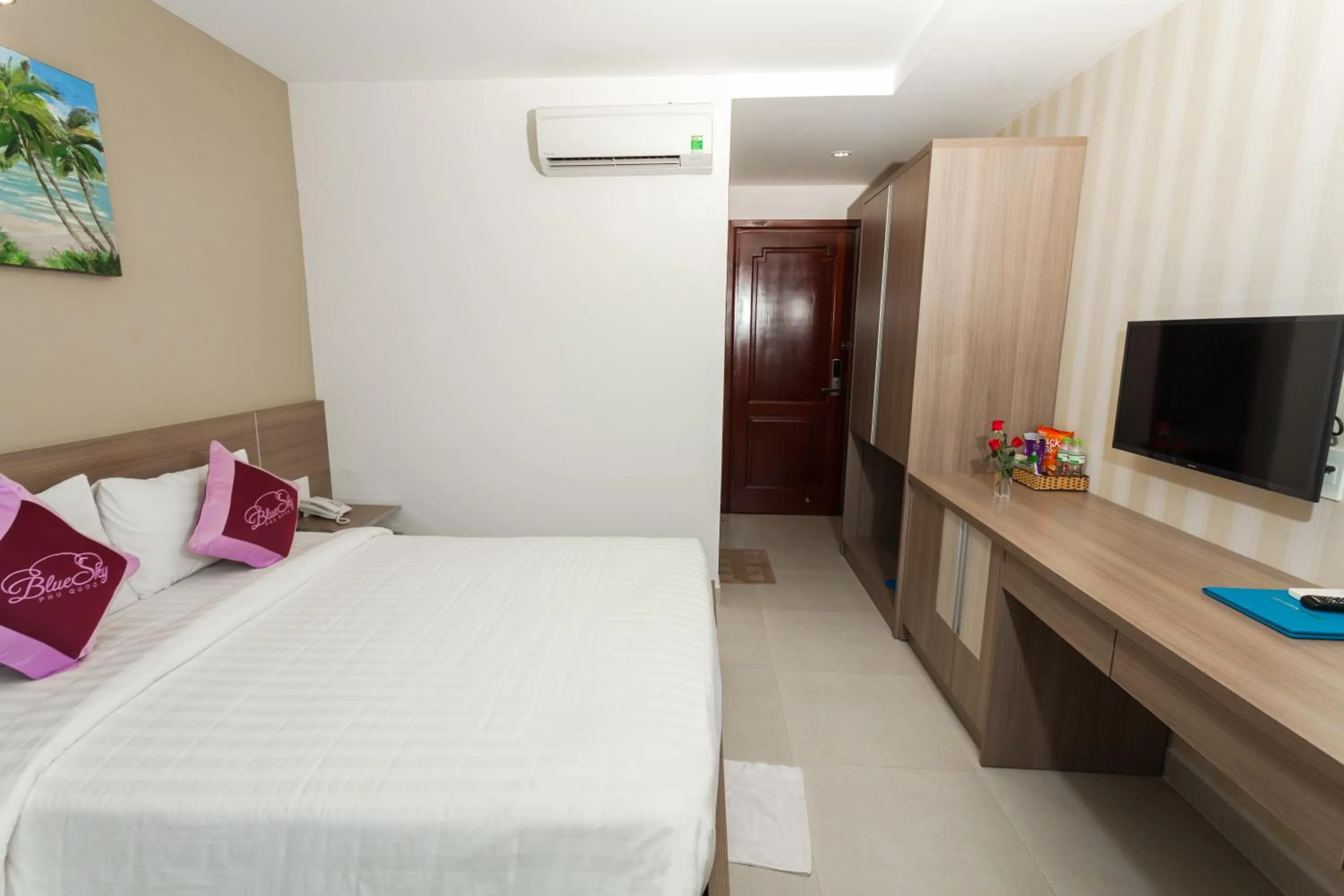 Photo of the whole room, Bed in Blue Sky Phu Quoc Hotel