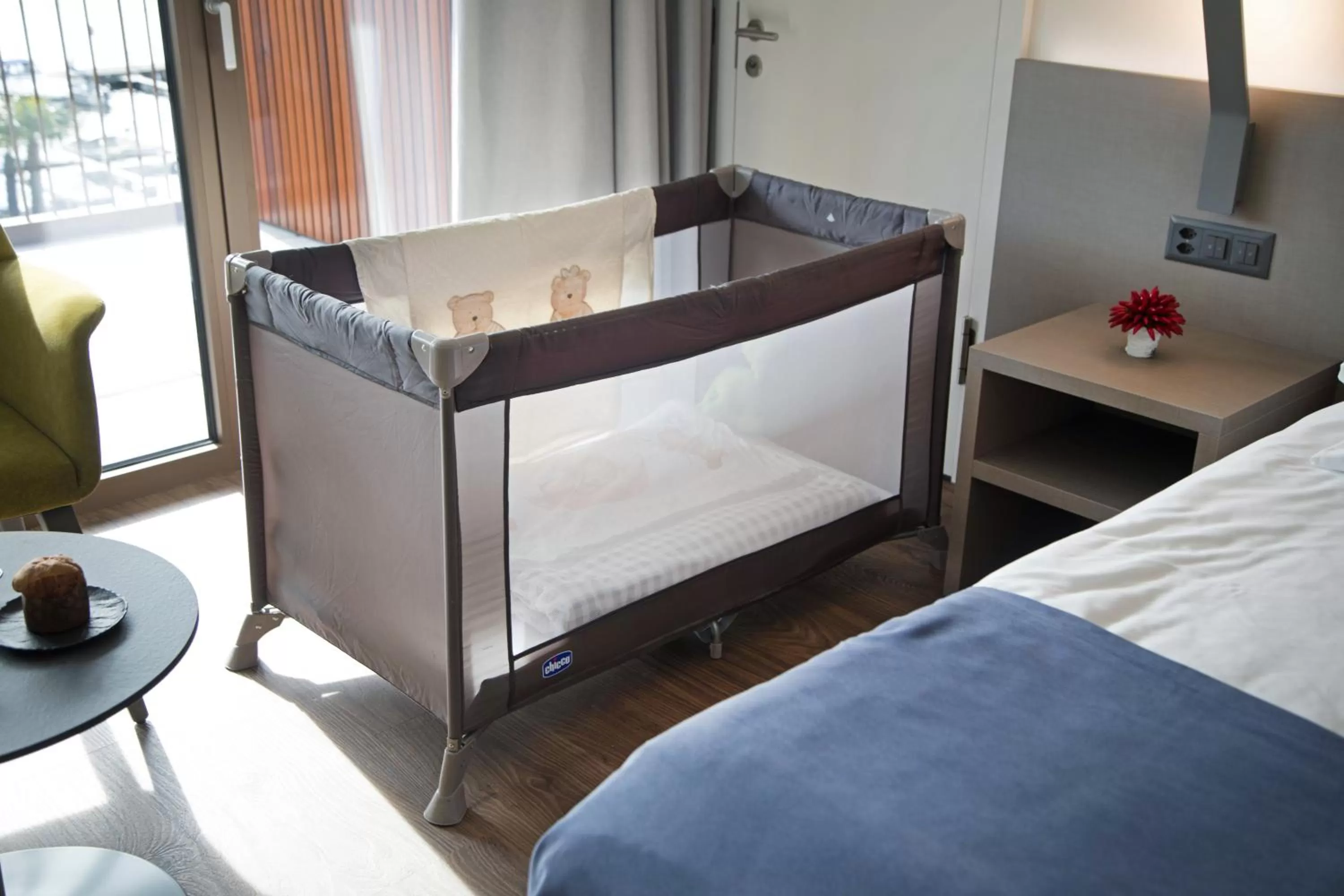 cot, Bed in Hotel Lago Maggiore - Welcome!