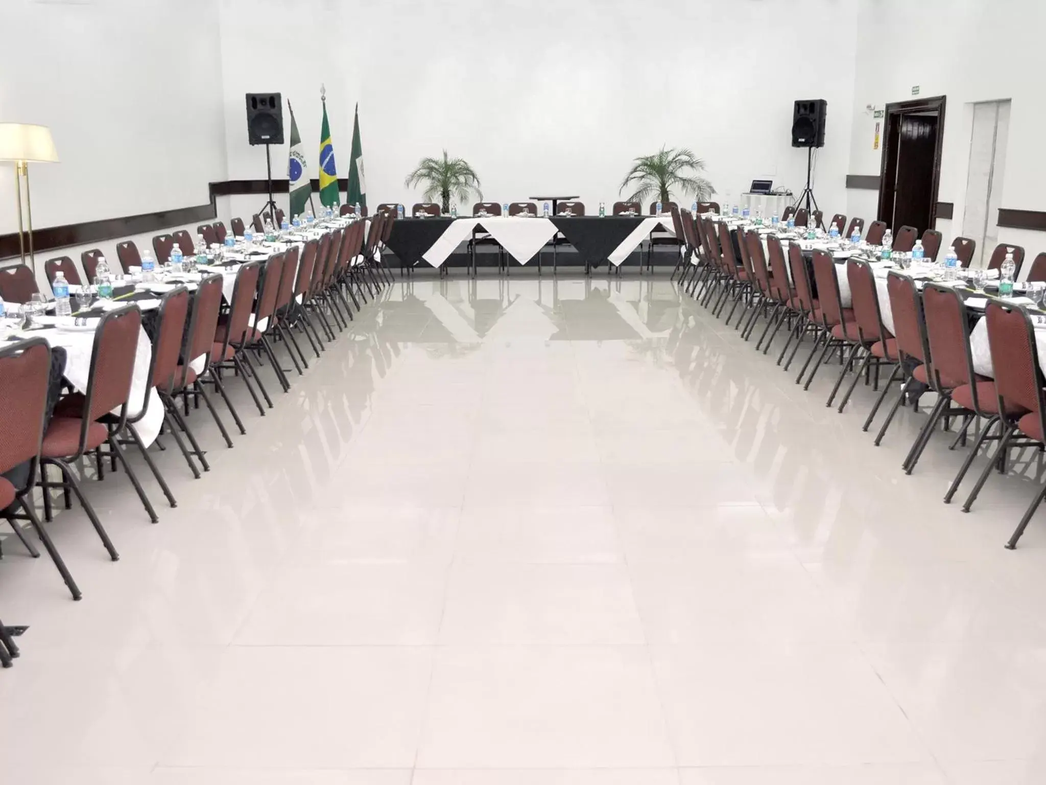 Meeting/conference room in Caravelle Palace Hotel