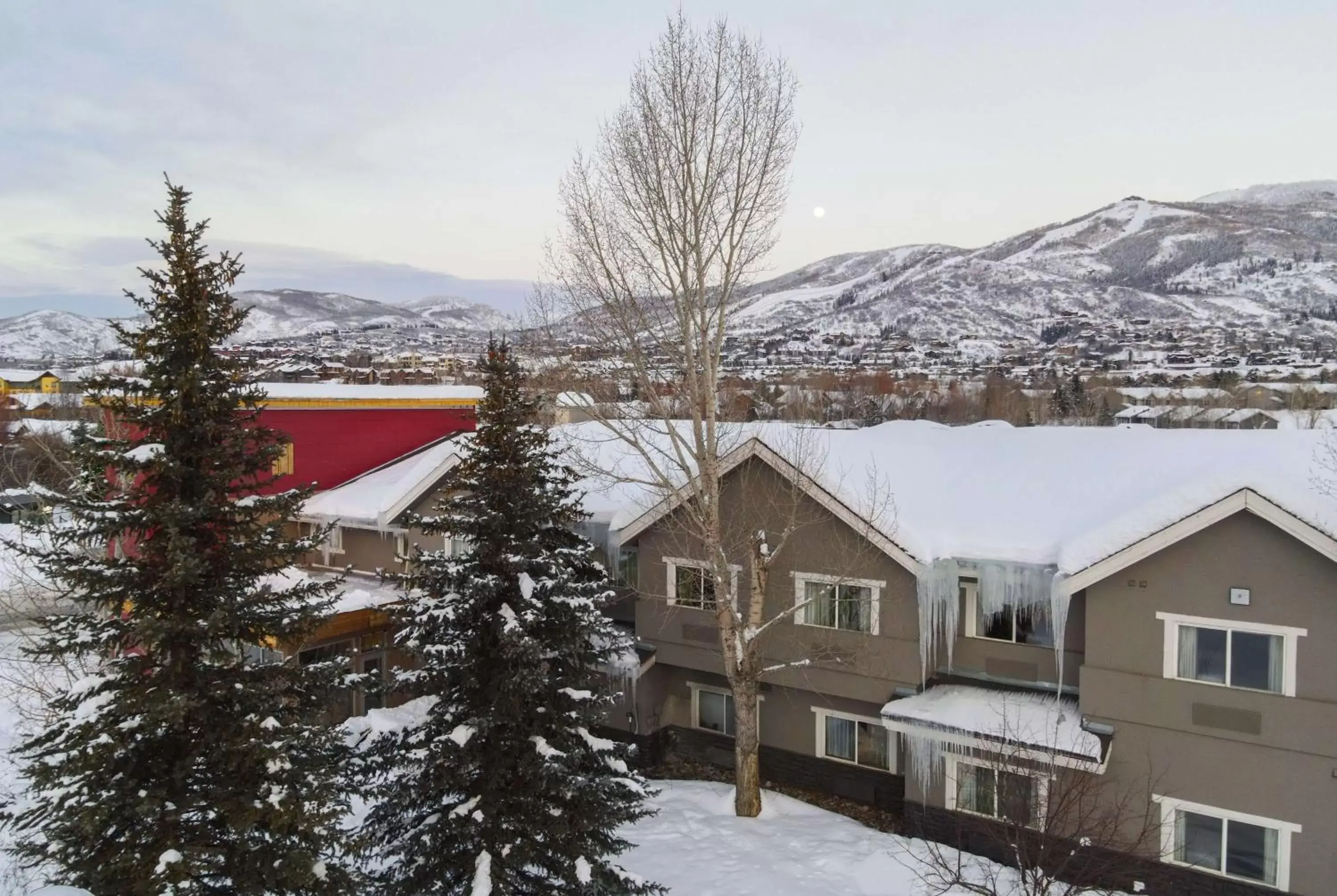 Property building, Winter in La Quinta Inn by Wyndham Steamboat Springs