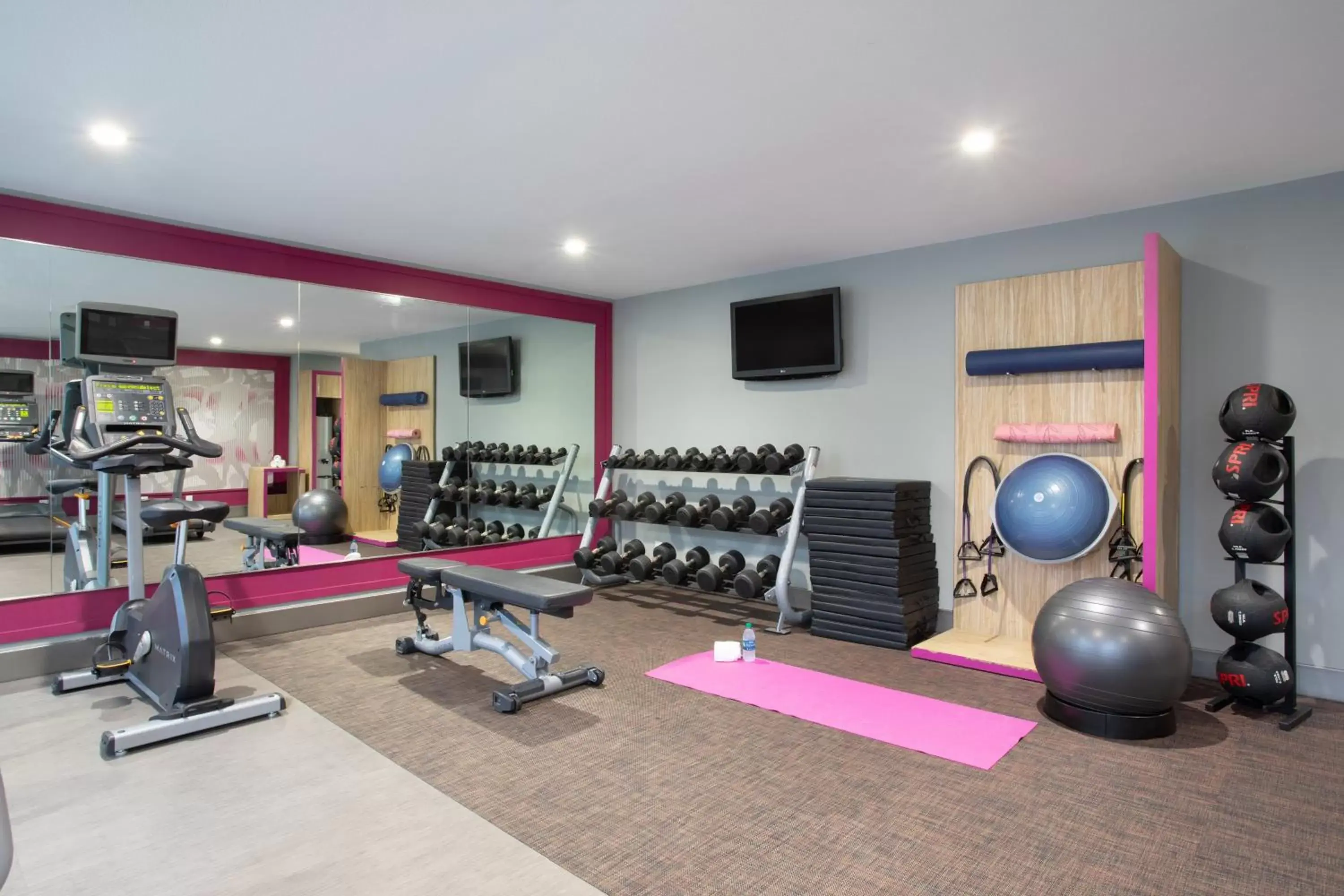 Fitness centre/facilities, Fitness Center/Facilities in Crowne Plaza Costa Mesa Orange County, an IHG Hotel