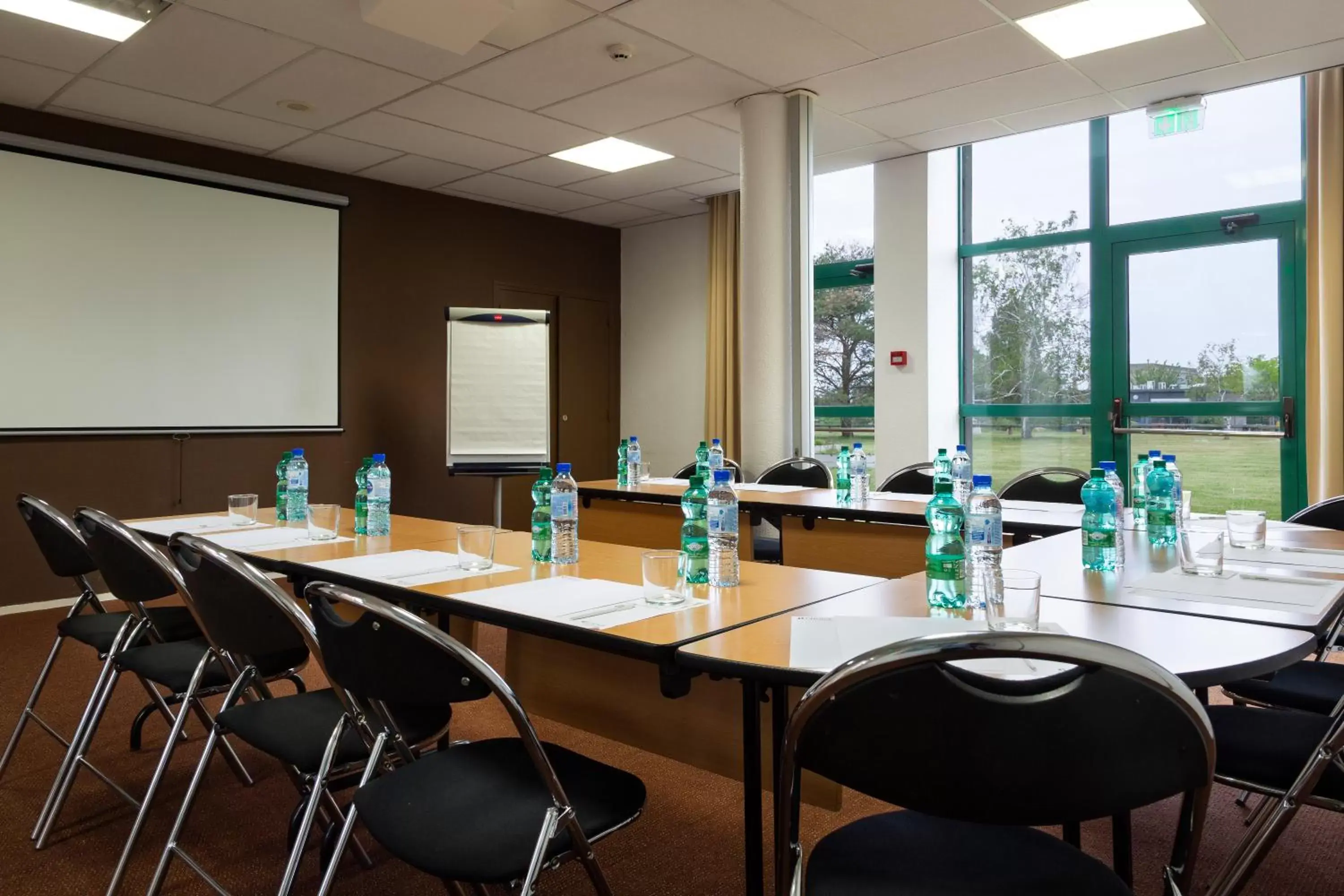Business facilities in Comfort Hotel Aeroport Lyon St Exupery
