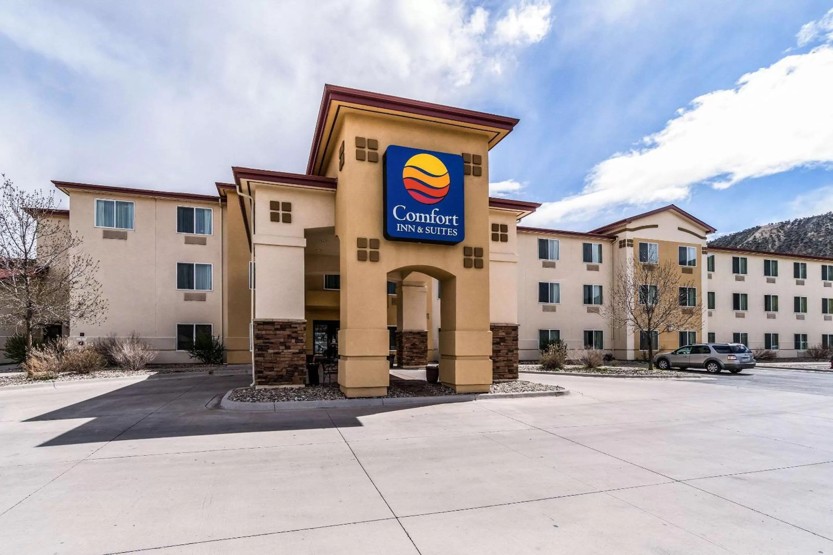 Property building in Comfort Inn & Suites Rifle