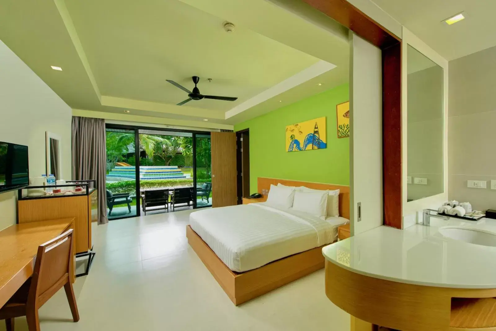 Bed in Holiday Ao Nang Beach Resort, Krabi - SHA Extra Plus