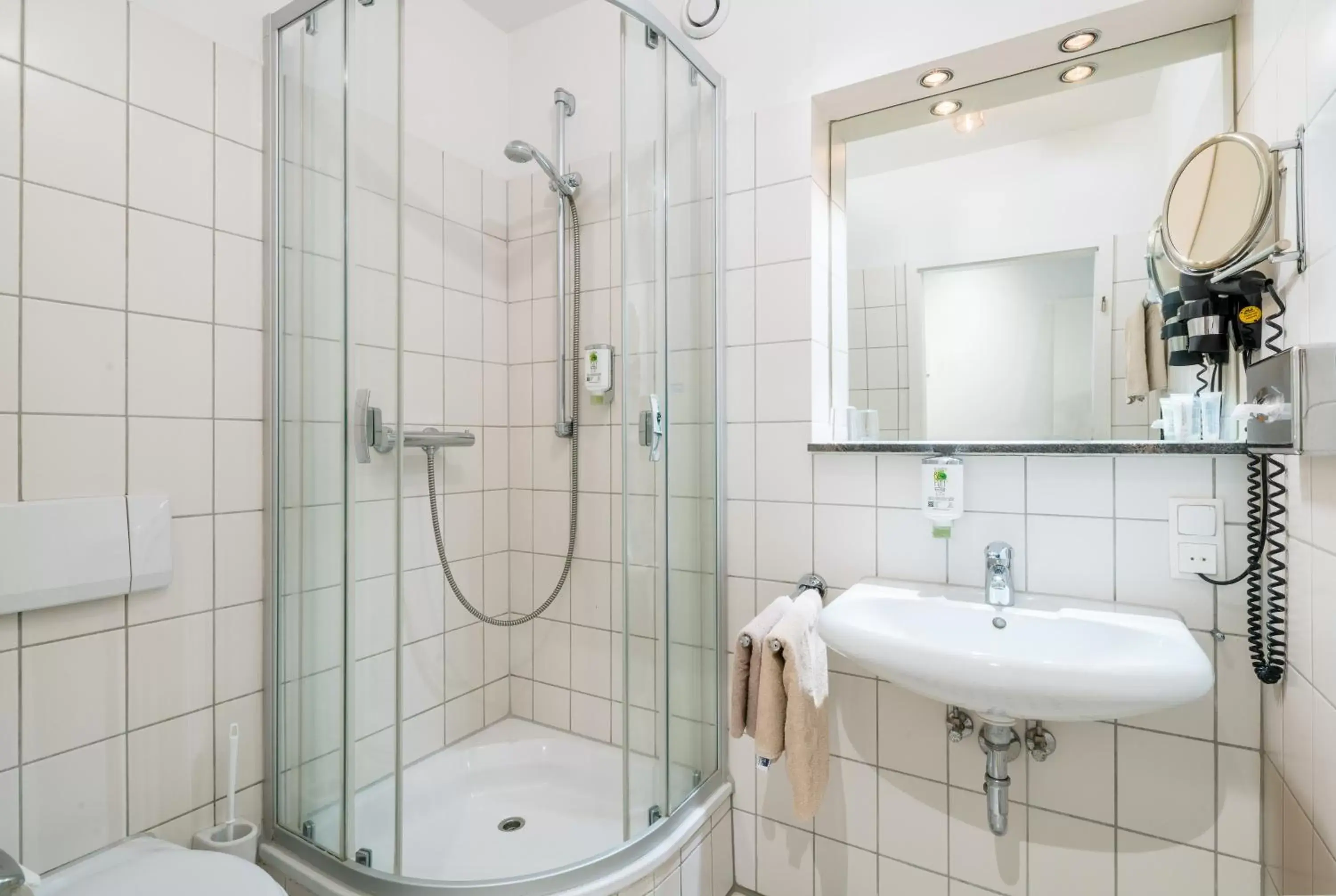 Shower, Bathroom in Hotel Blumlage