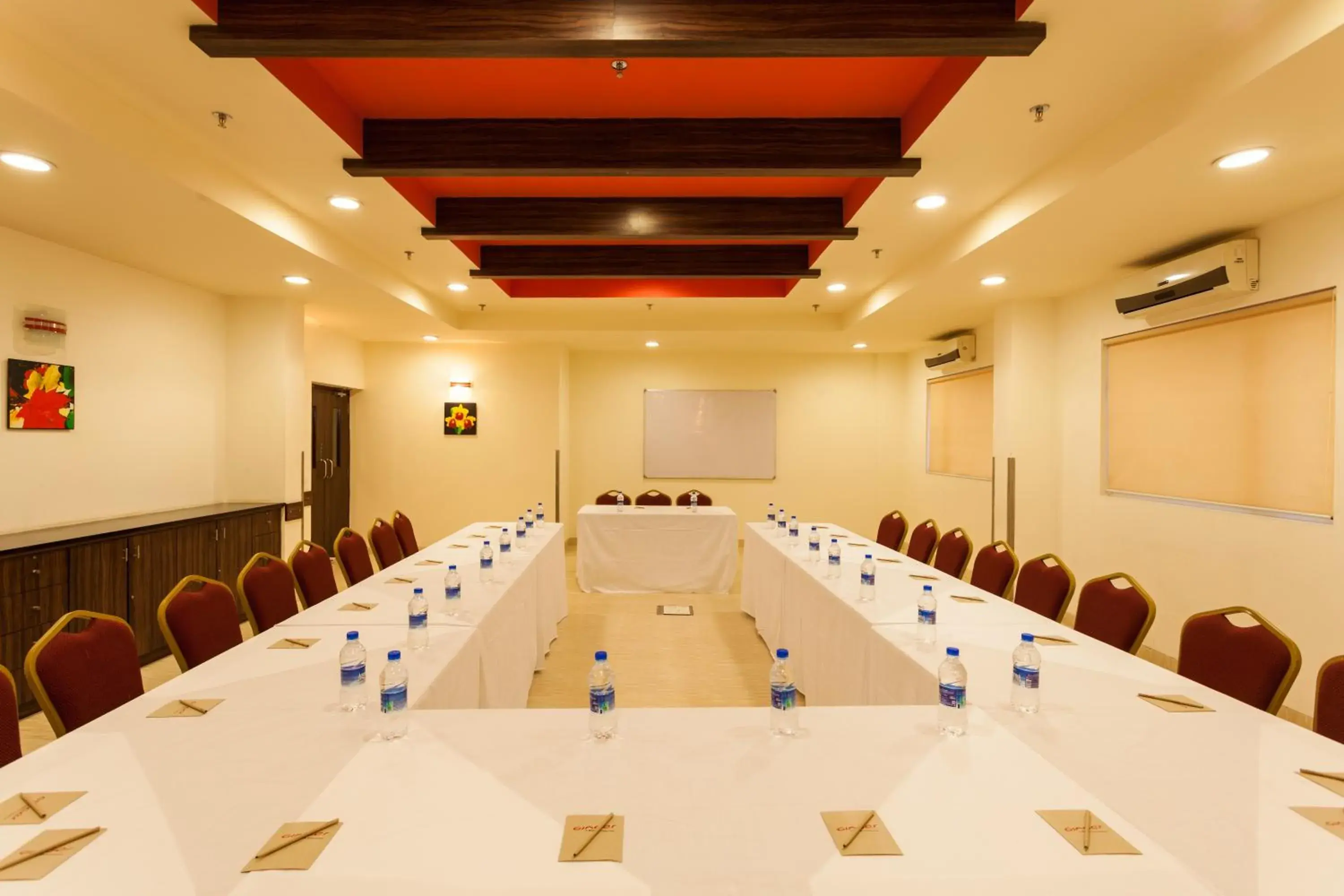 Meeting/conference room in Ginger Hotel Surat