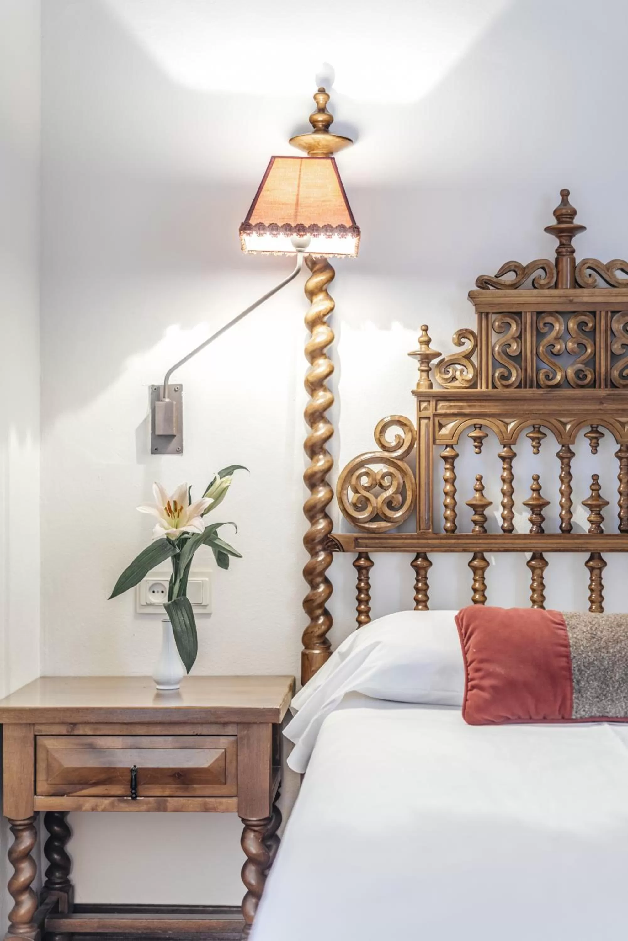 Bed in Parador de Zafra