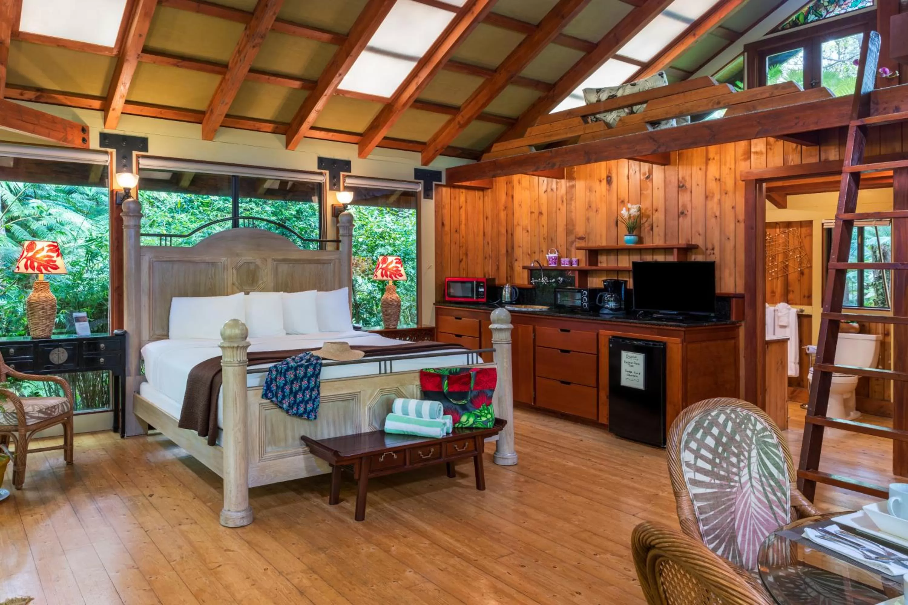 Bed in Volcano Village Lodge