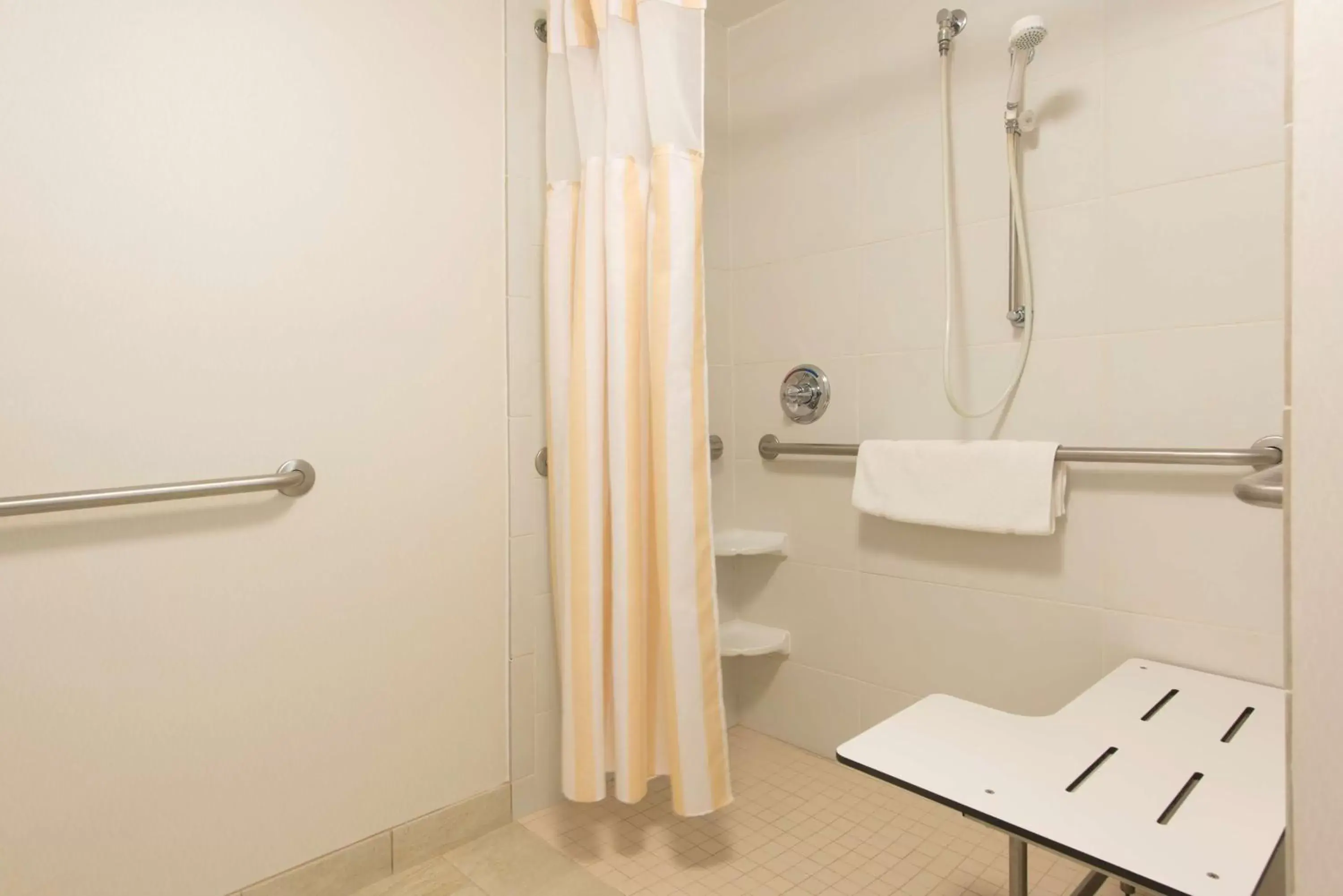 Bathroom in Hilton Garden Inn Lexington