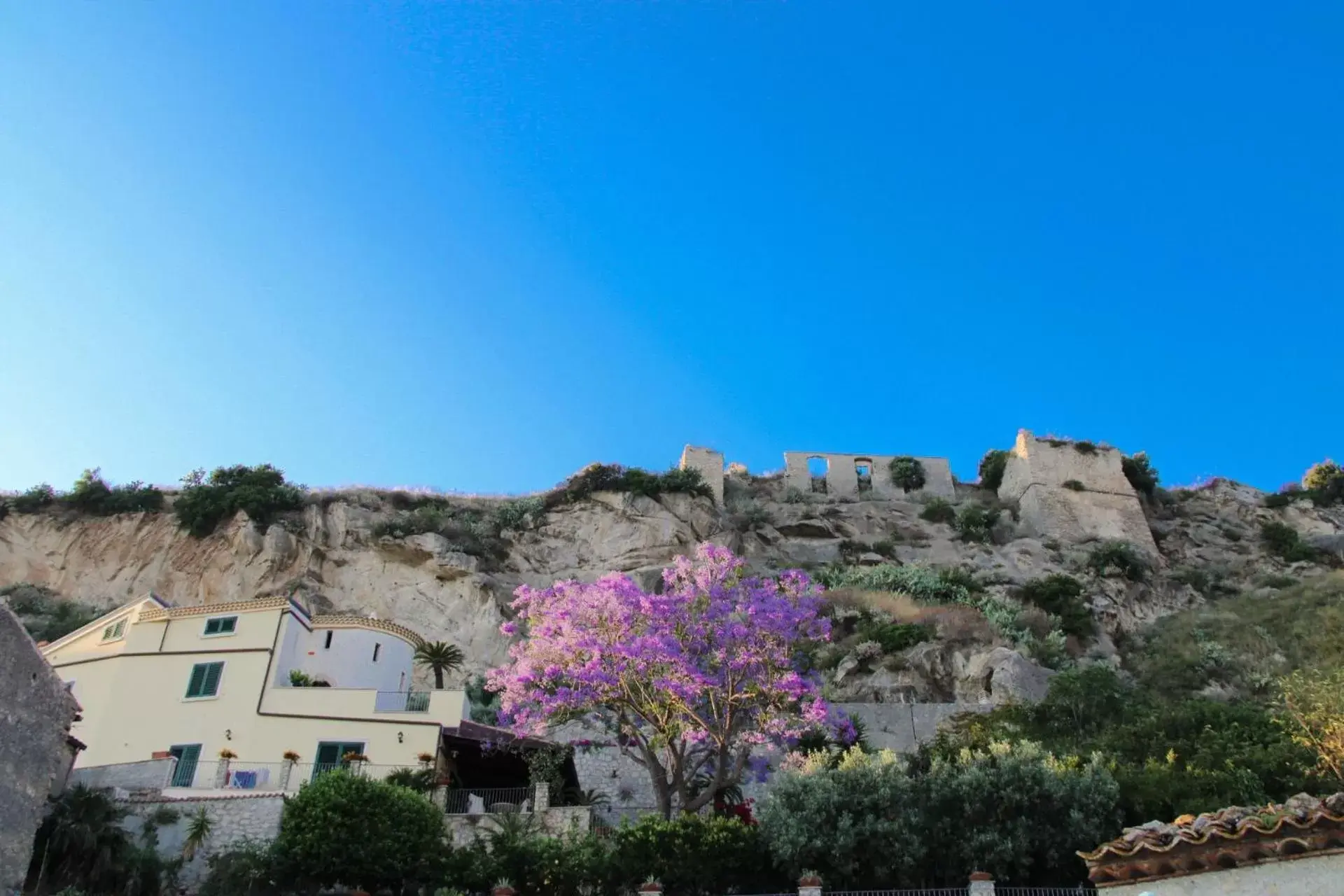 Landmark view in Dimora Cavour