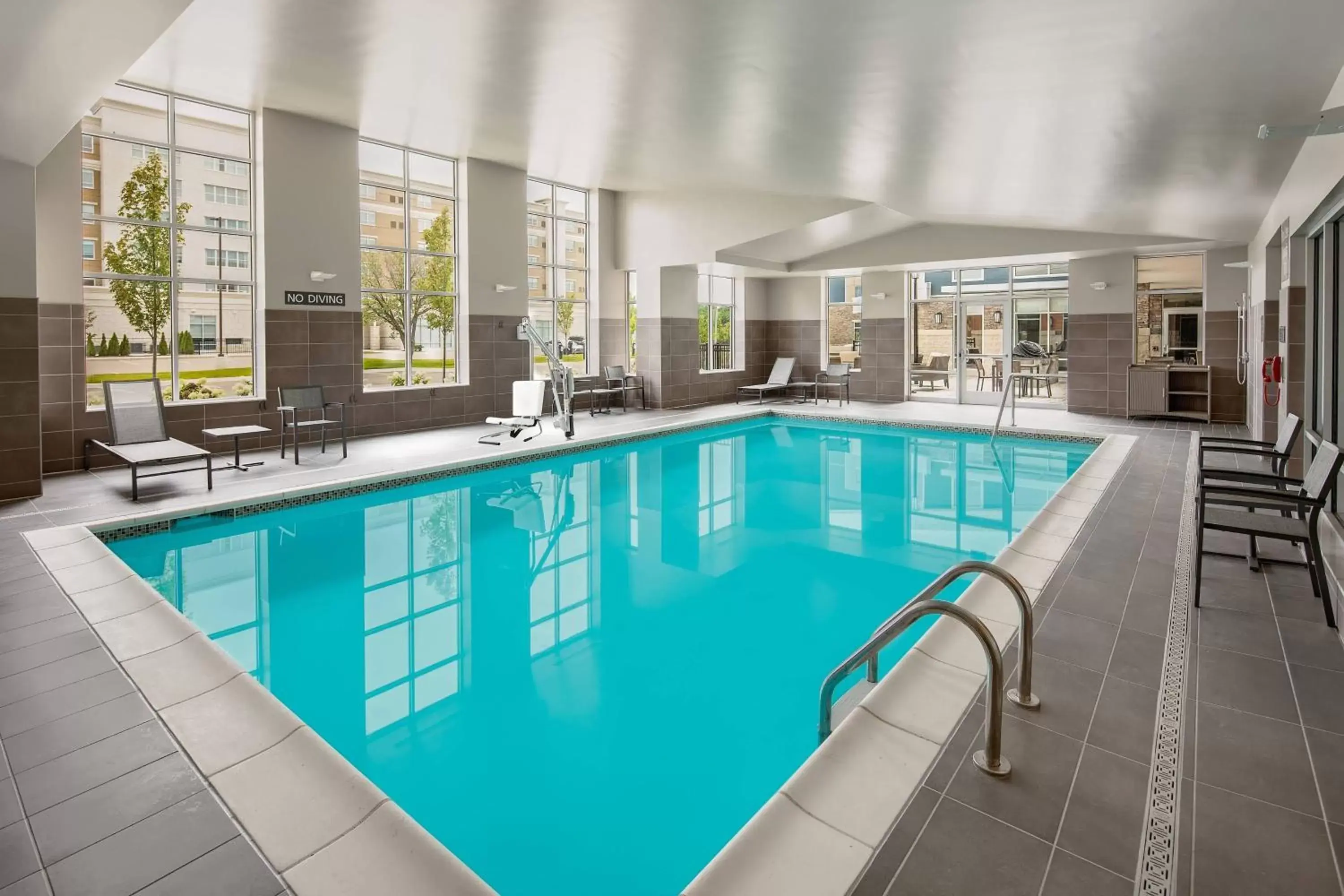 Swimming Pool in Residence Inn Detroit Farmington Hills