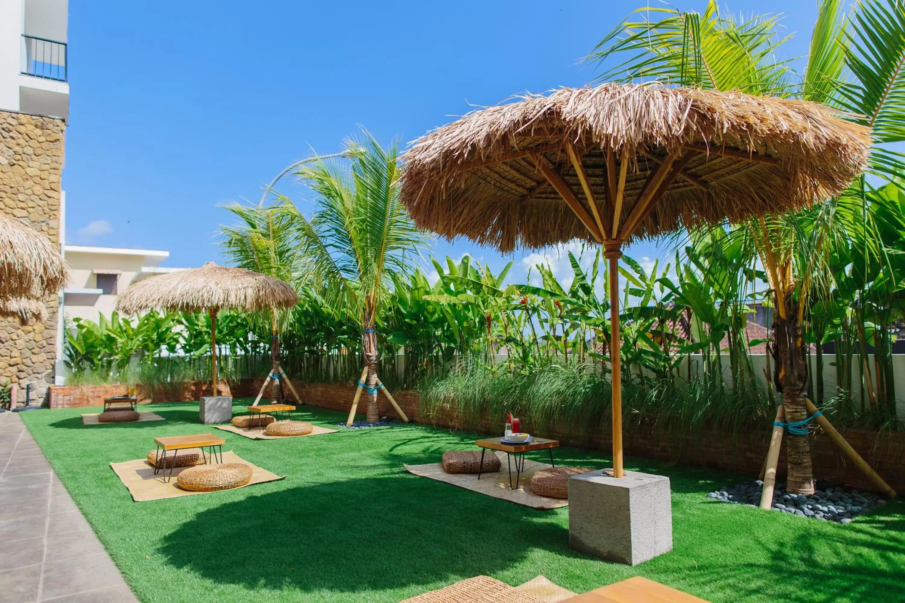 Garden in Mahogany Hotel