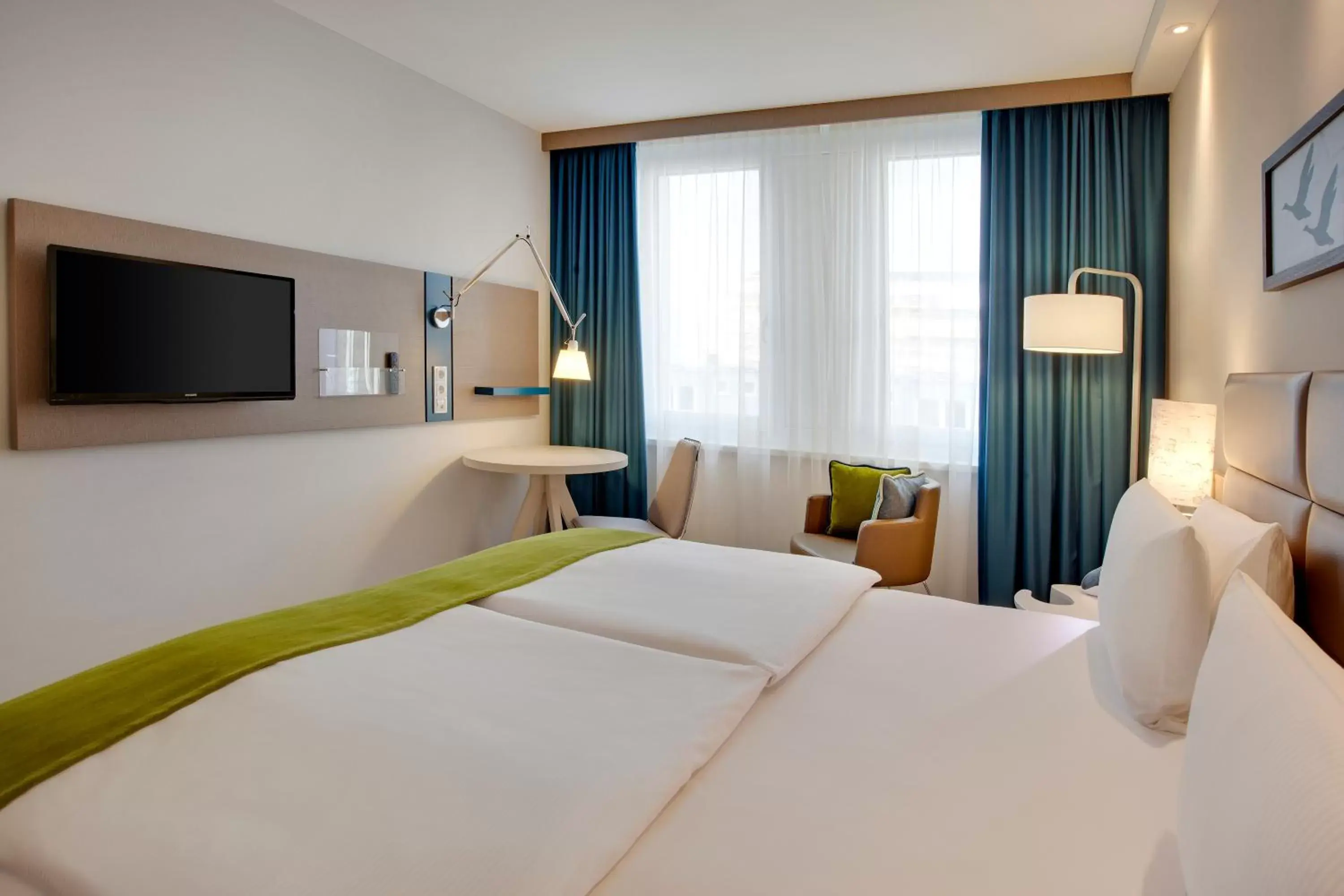 Photo of the whole room, Bed in Holiday Inn Berlin City East Side, an IHG Hotel