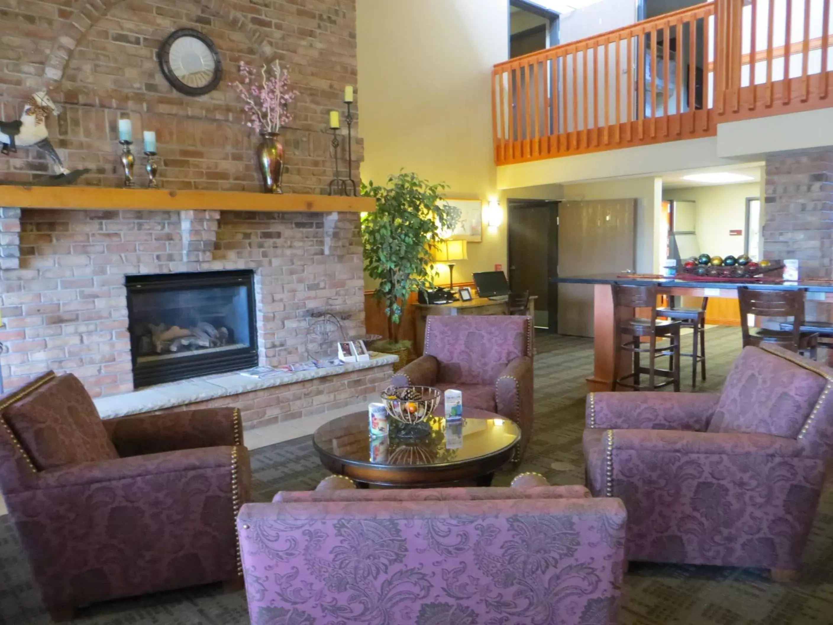 Lobby or reception in Cobblestone Hotel and Suites - Baldwin