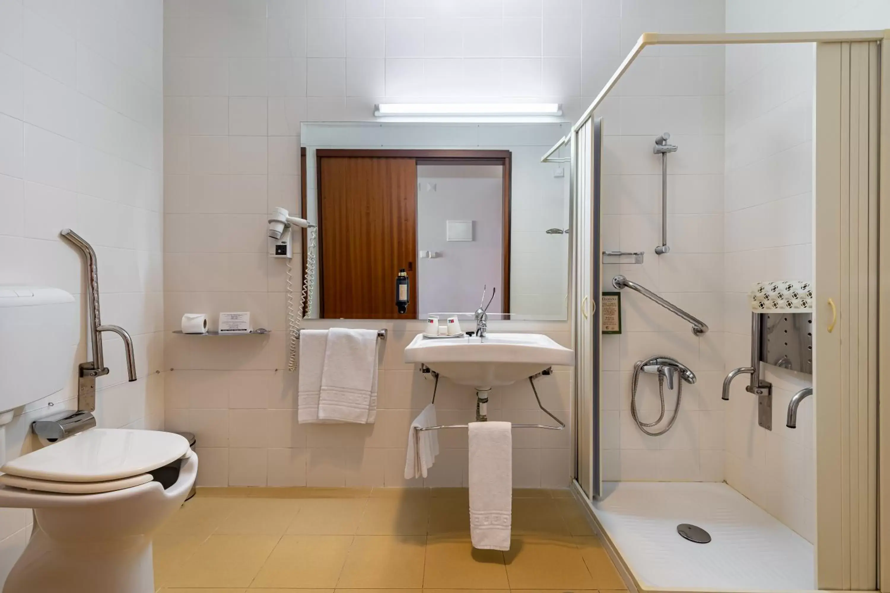 Bathroom in VILA PARK Nature & Business Hotel
