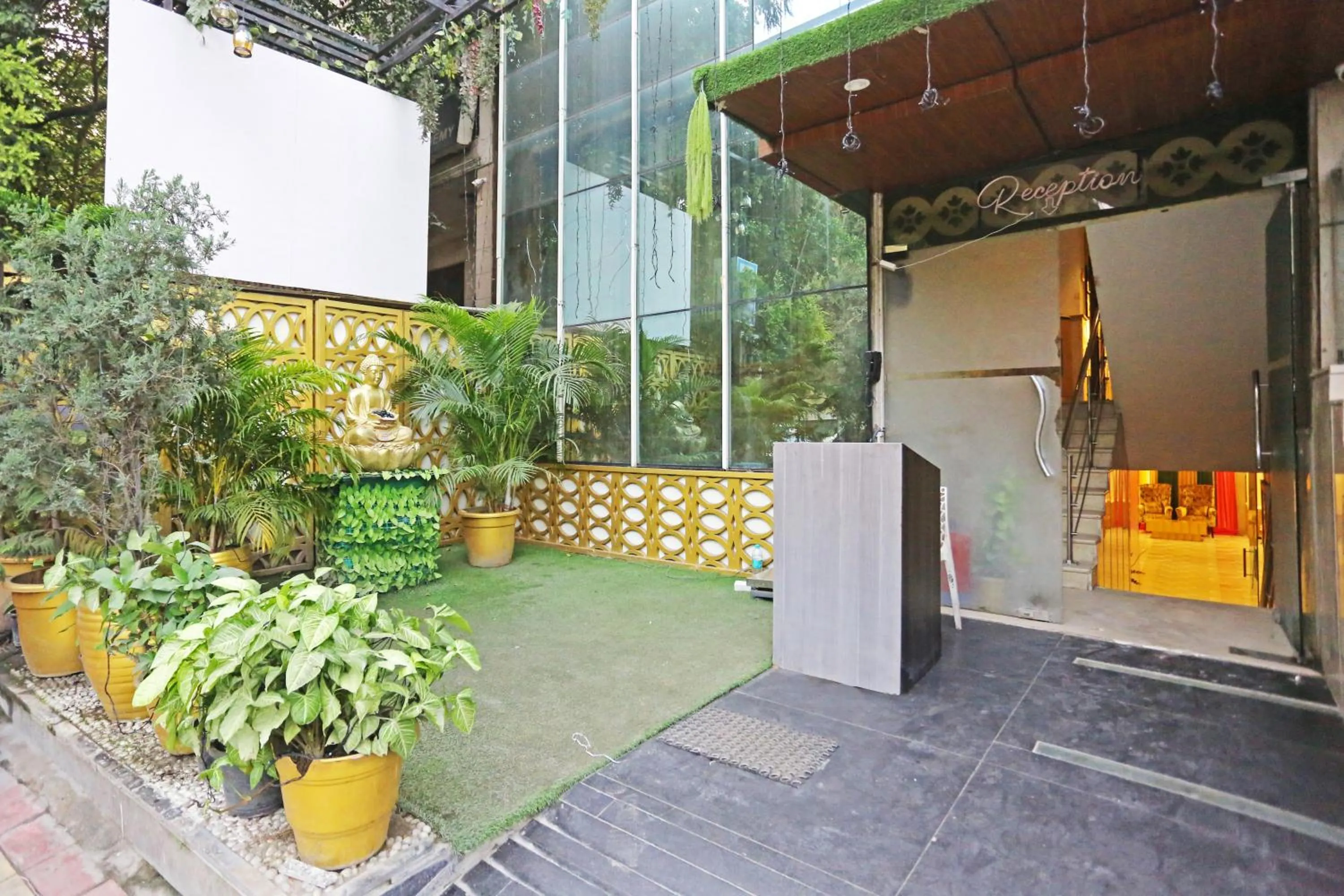 Property building in JRD Luxury-Business Hotel