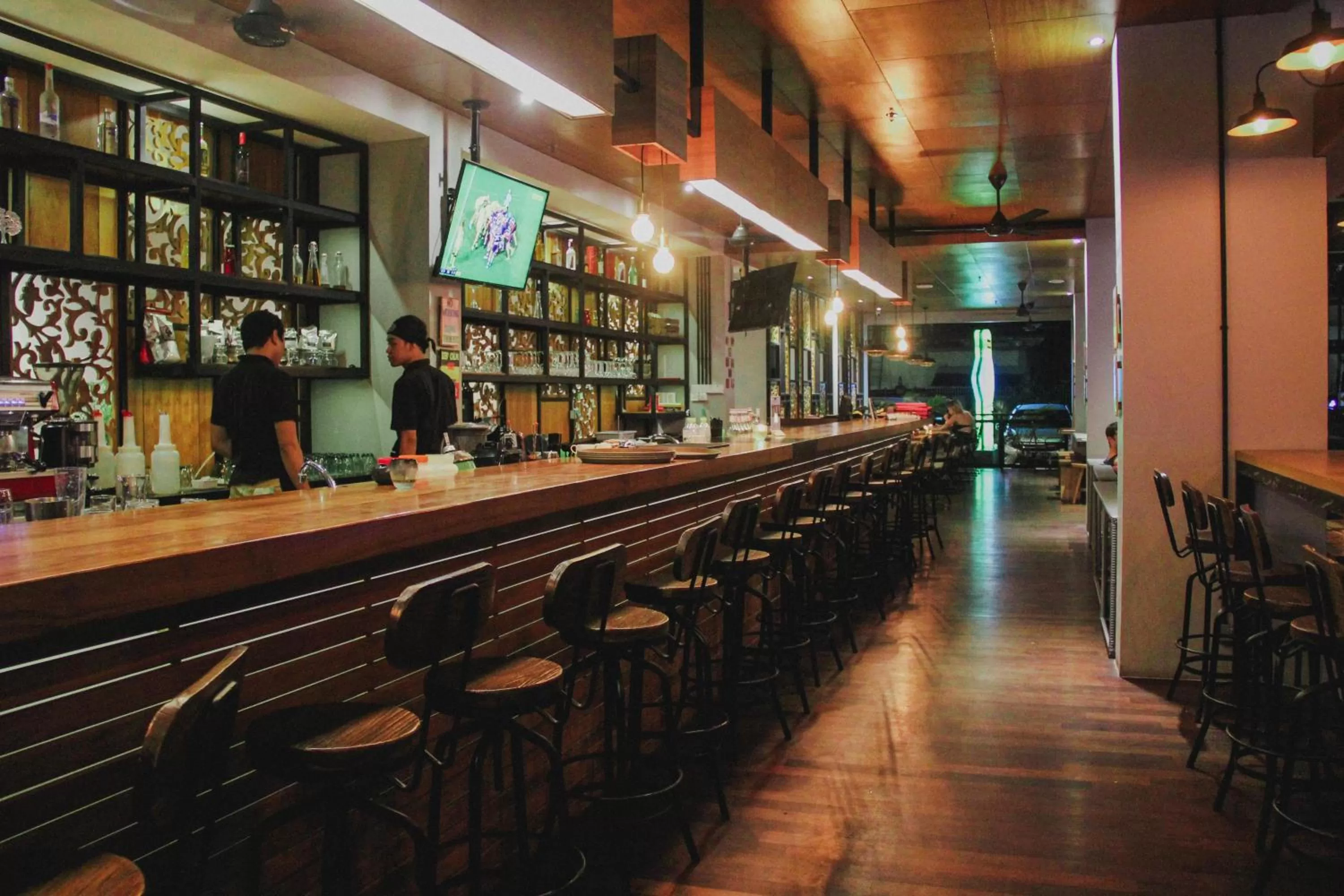 Restaurant/places to eat in Zest Legian by Swiss-Belhotel International