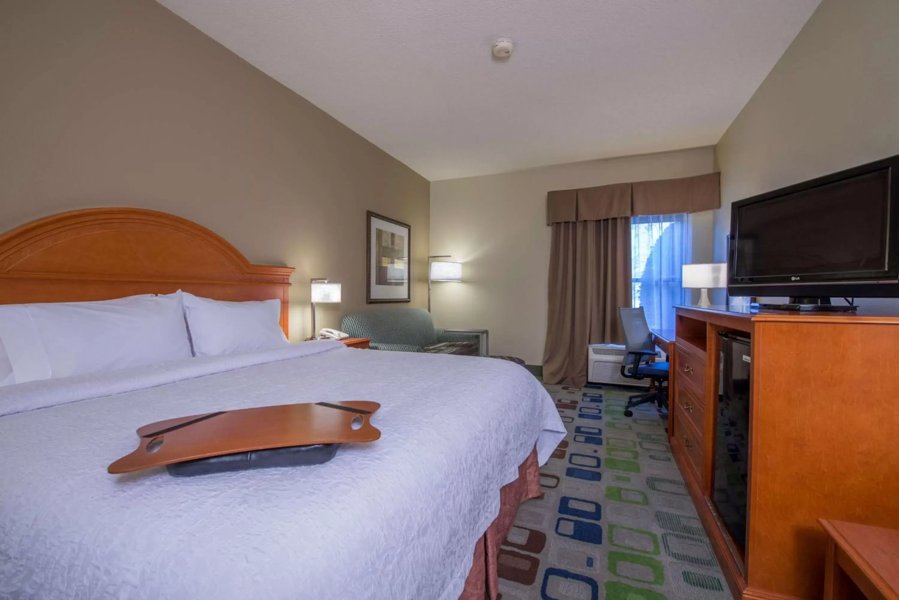 Bed in Hampton Inn Atlanta-Newnan