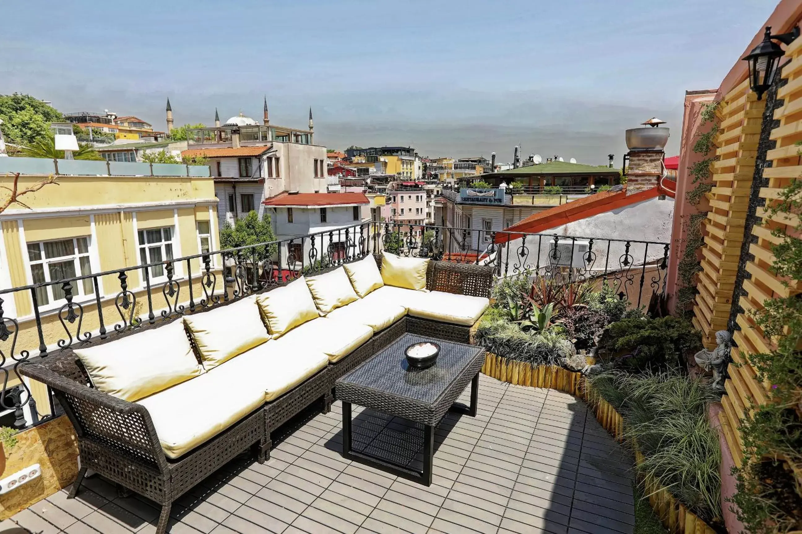 Balcony/Terrace in Romantic Hotel Istanbul