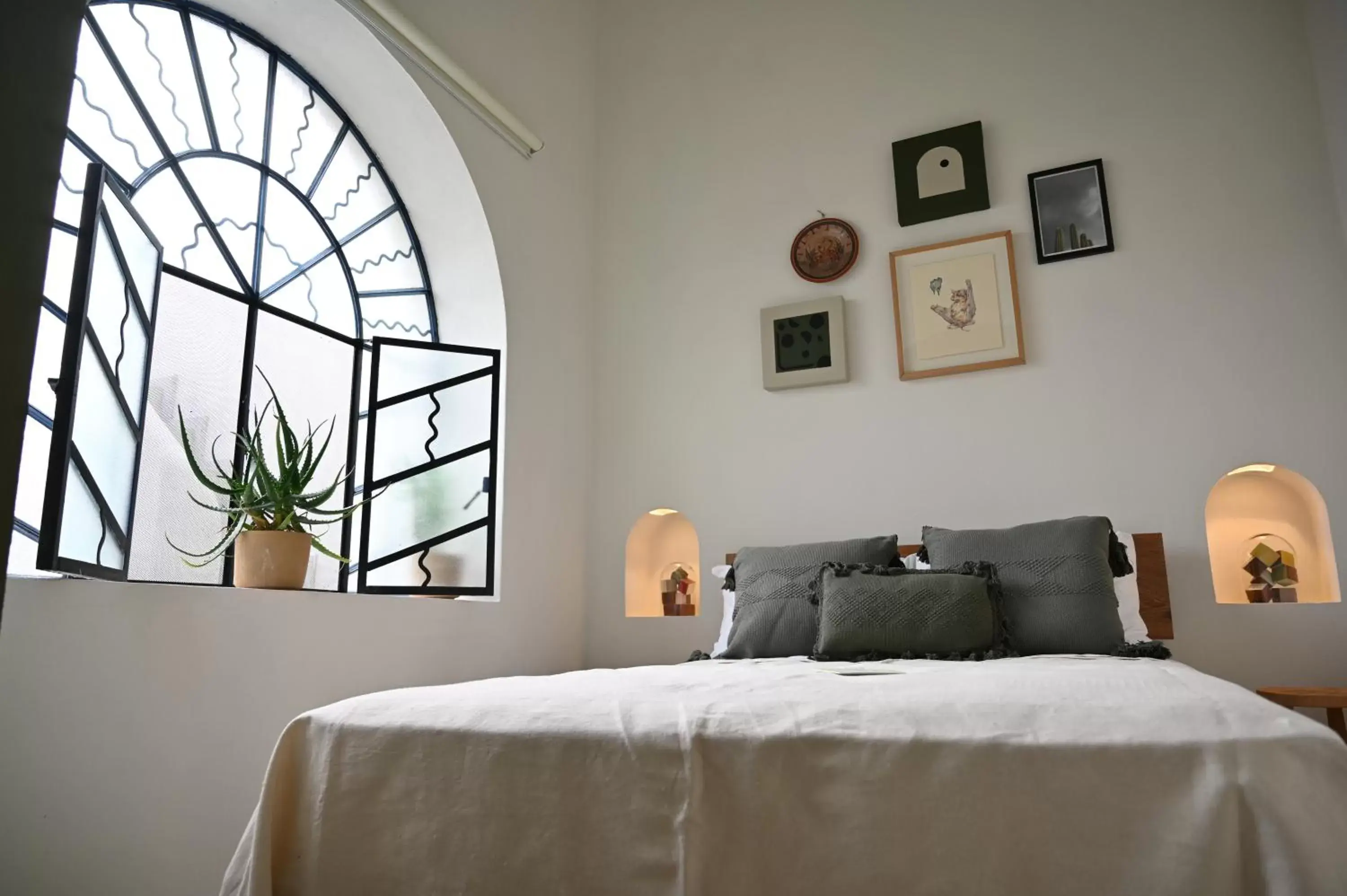 Bed in Casa Kali by Barrio México