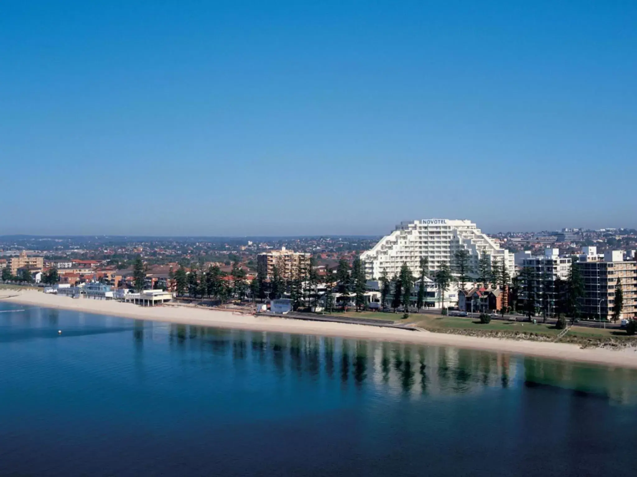 Facade/entrance in Novotel Sydney Brighton Beach