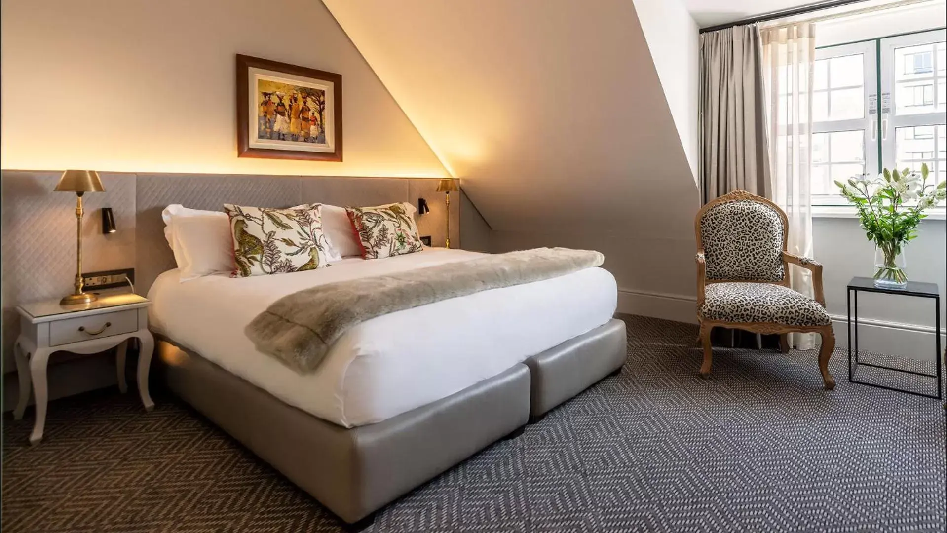 Bedroom, Bed in The Winchester Hotel by NEWMARK