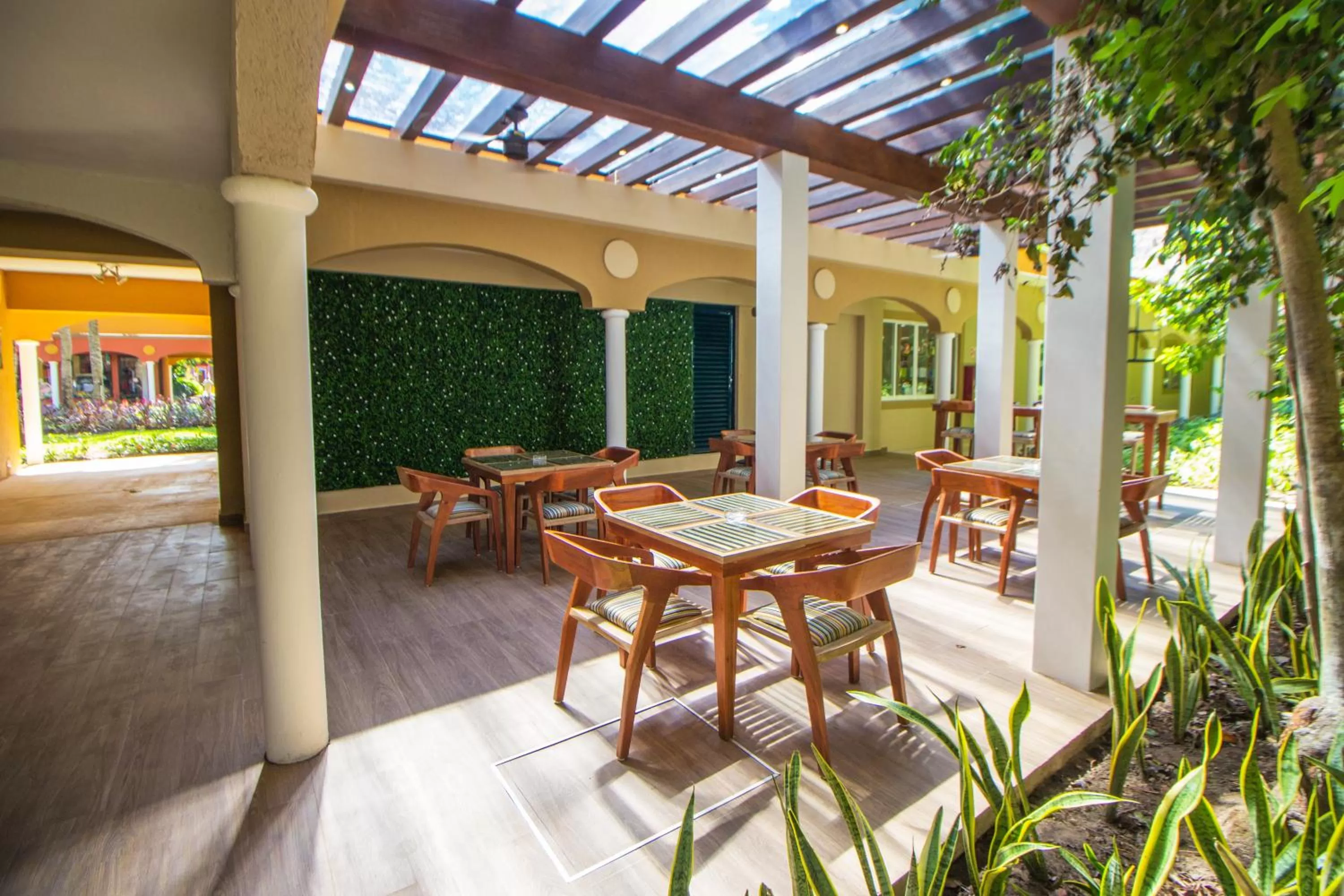 Restaurant/places to eat in Catalonia Playa Maroma - All Inclusive