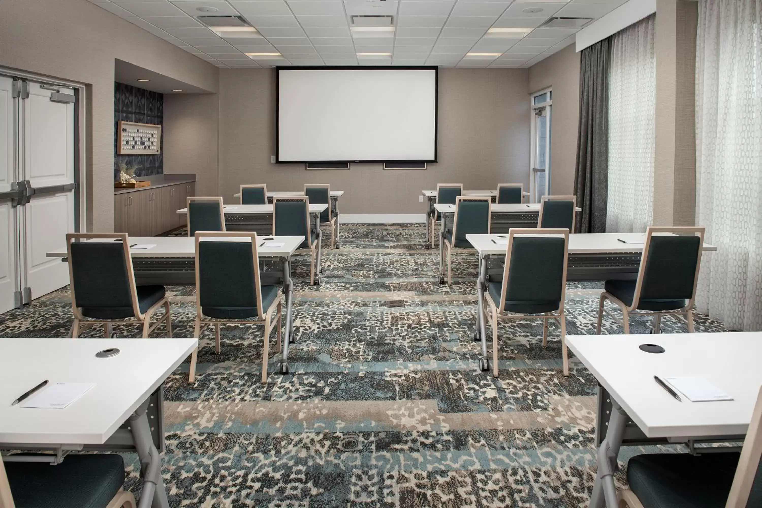 Business facilities, Business Area/Conference Room in Homewood Suites By Hilton Destin