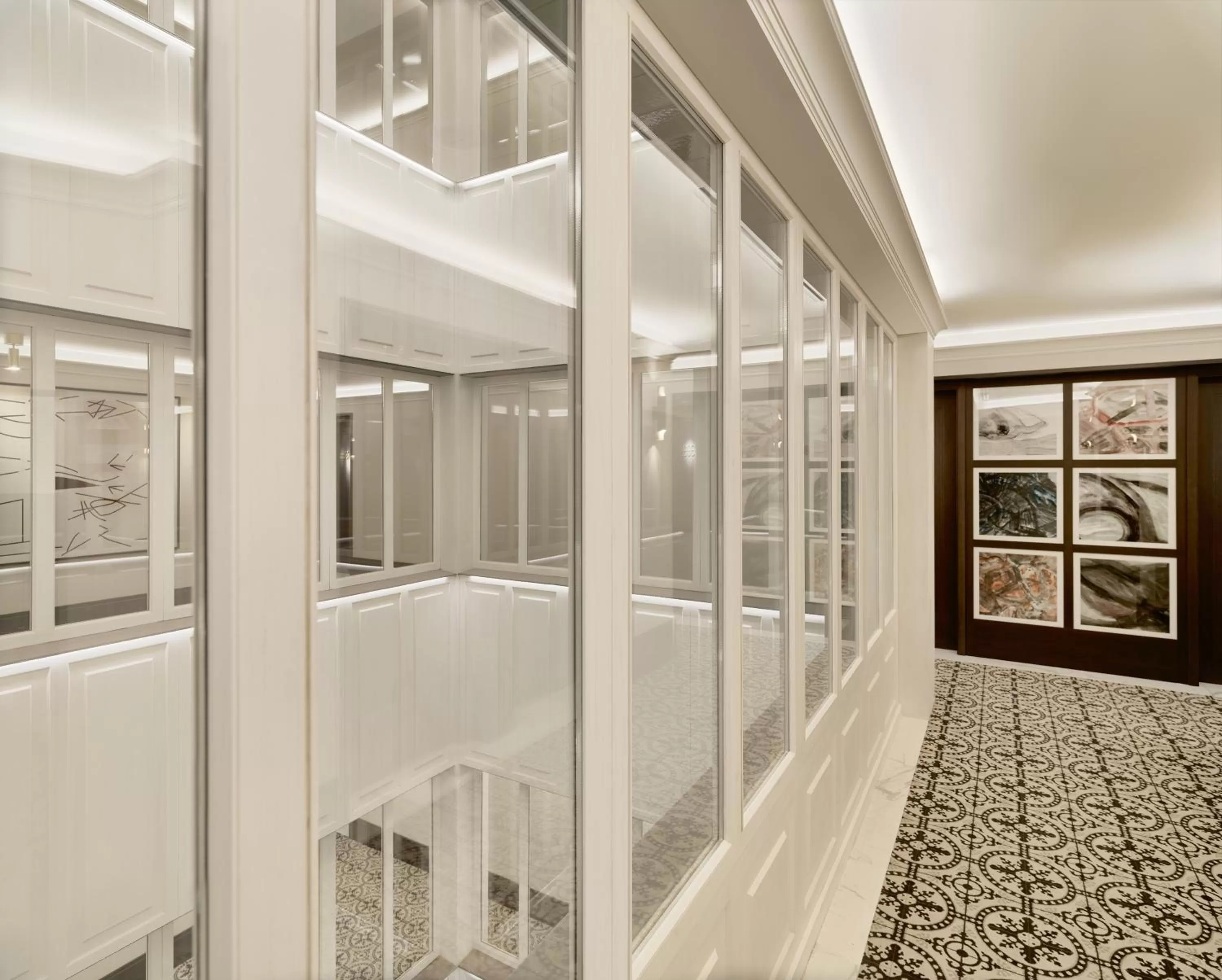 Area and facilities in H10 Madison 4* Sup