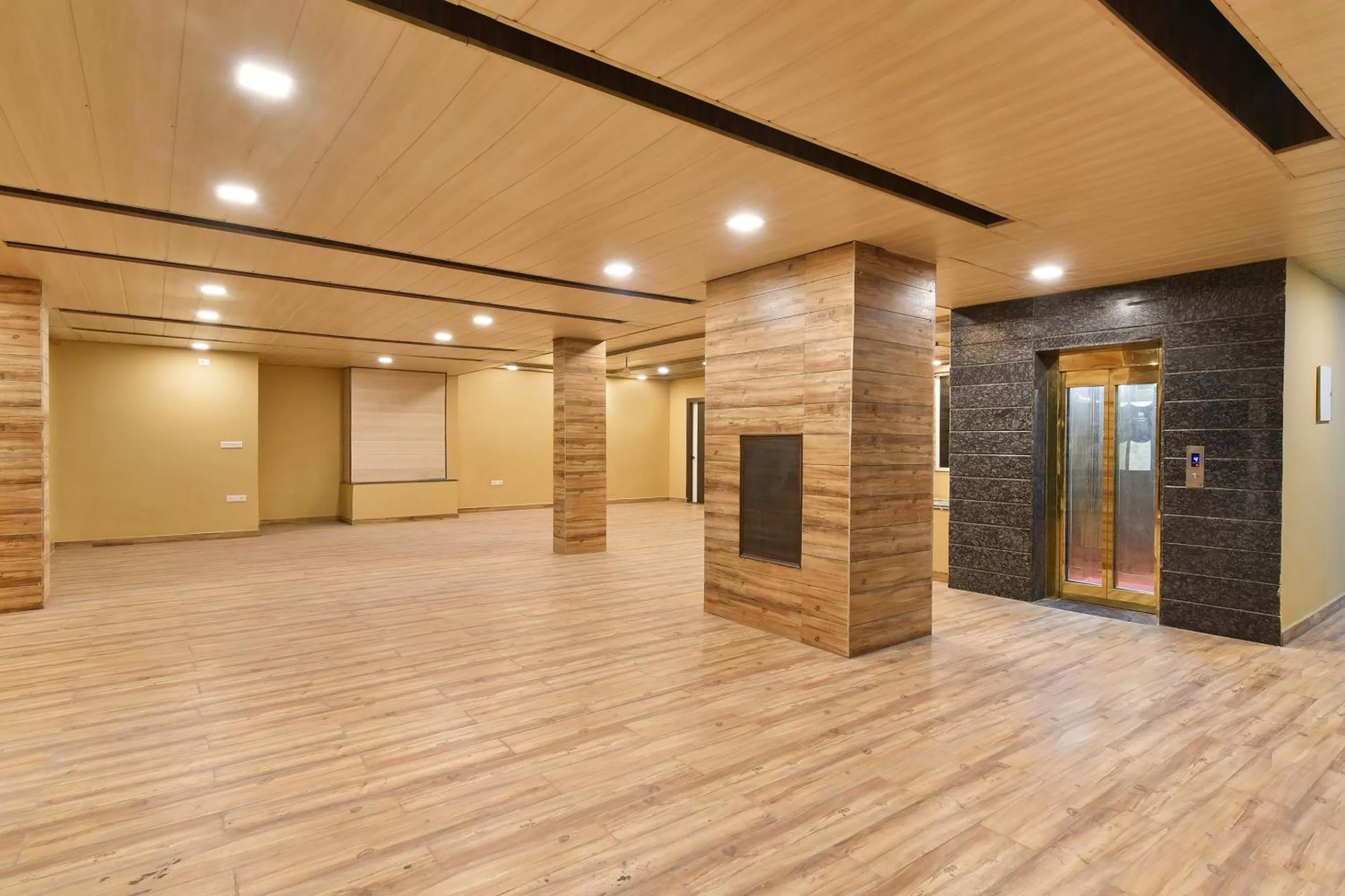 Lobby or reception in Capital O Yogasthali Inn Hotel And Spa