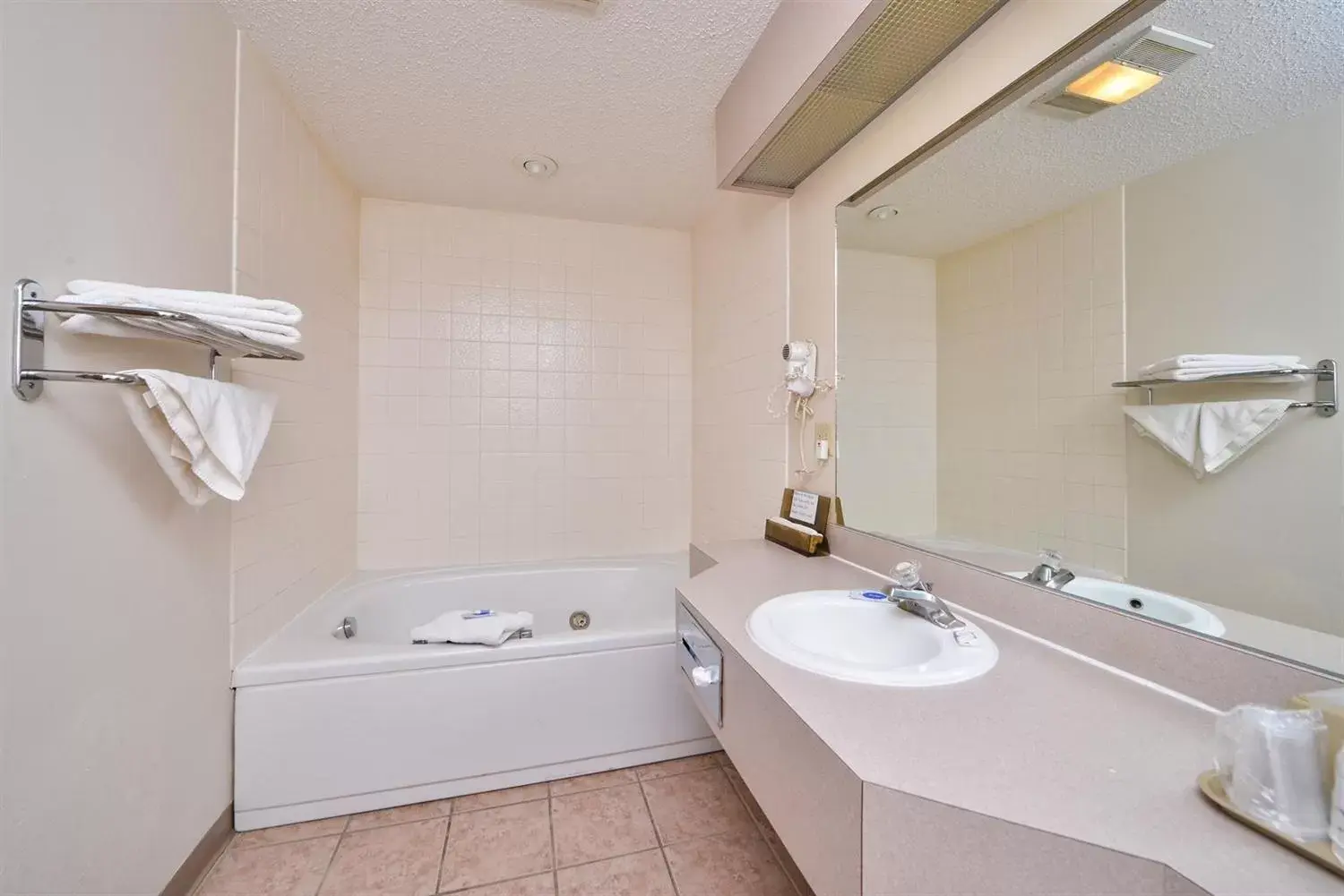 Bathroom in Budget Inn & Suites Guymon