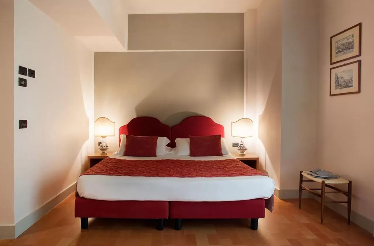 Bedroom, Bed in Hotel dei Duchi