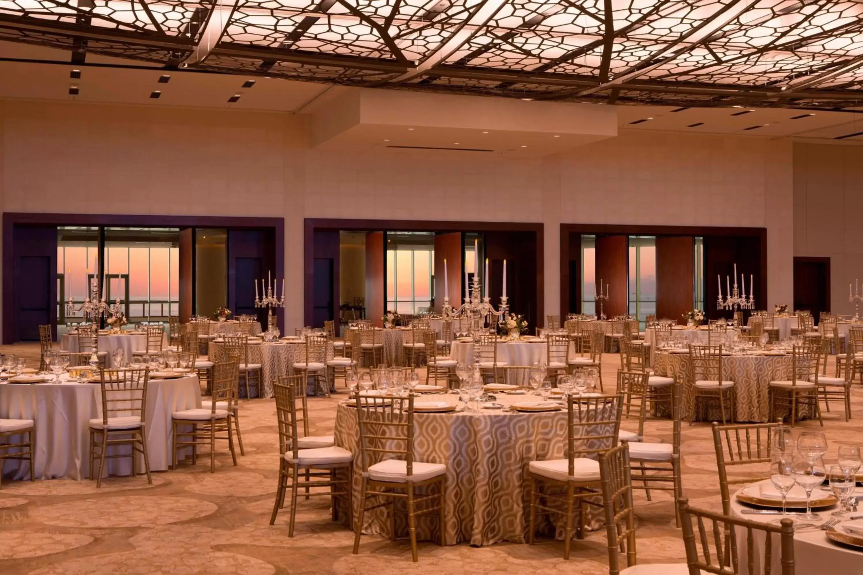 Meeting/conference room, Restaurant/Places to Eat in JW Marriott Marco Island Beach Resort