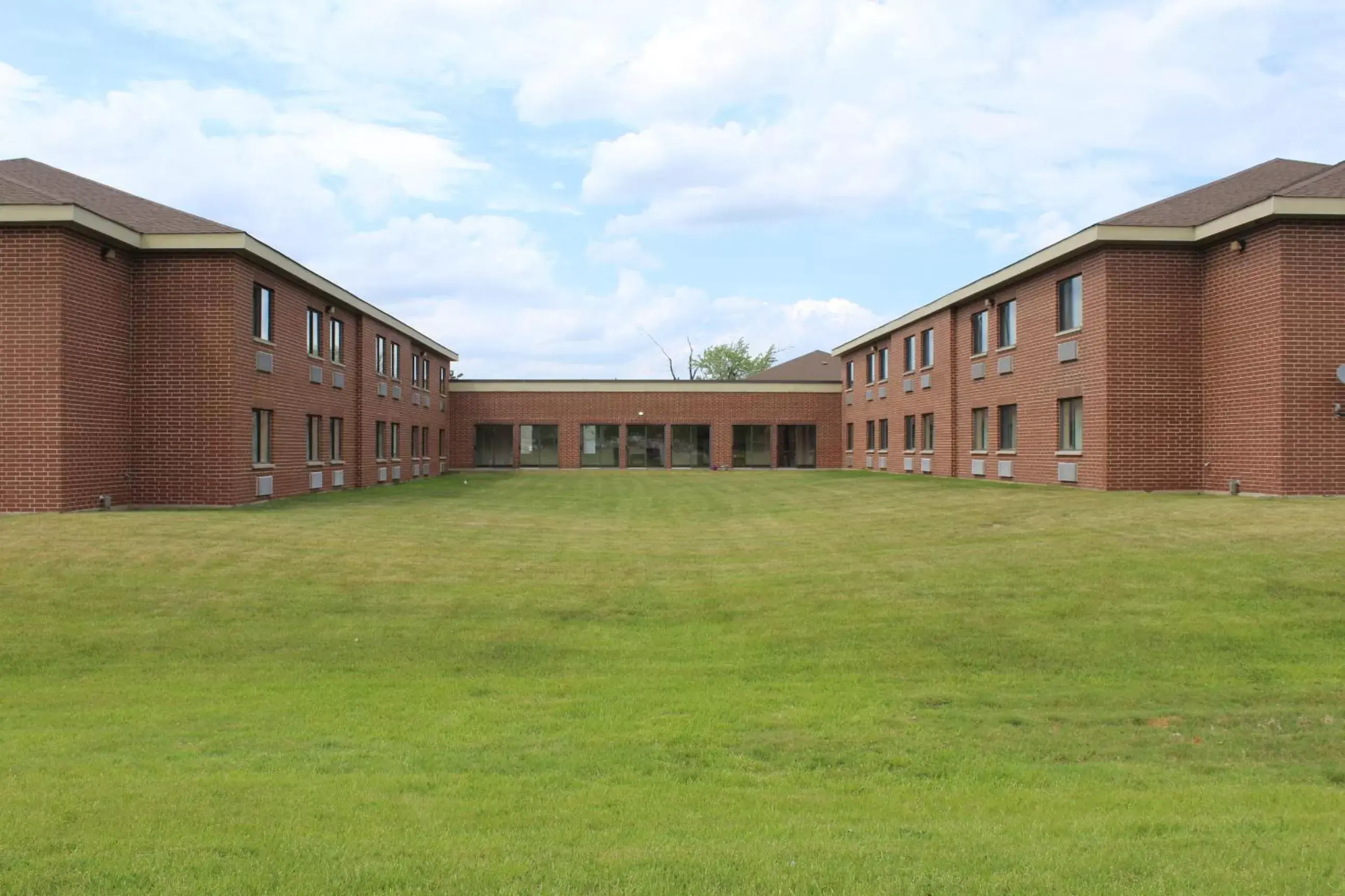 Property Building in Red Roof Inn Gurnee - Waukegan