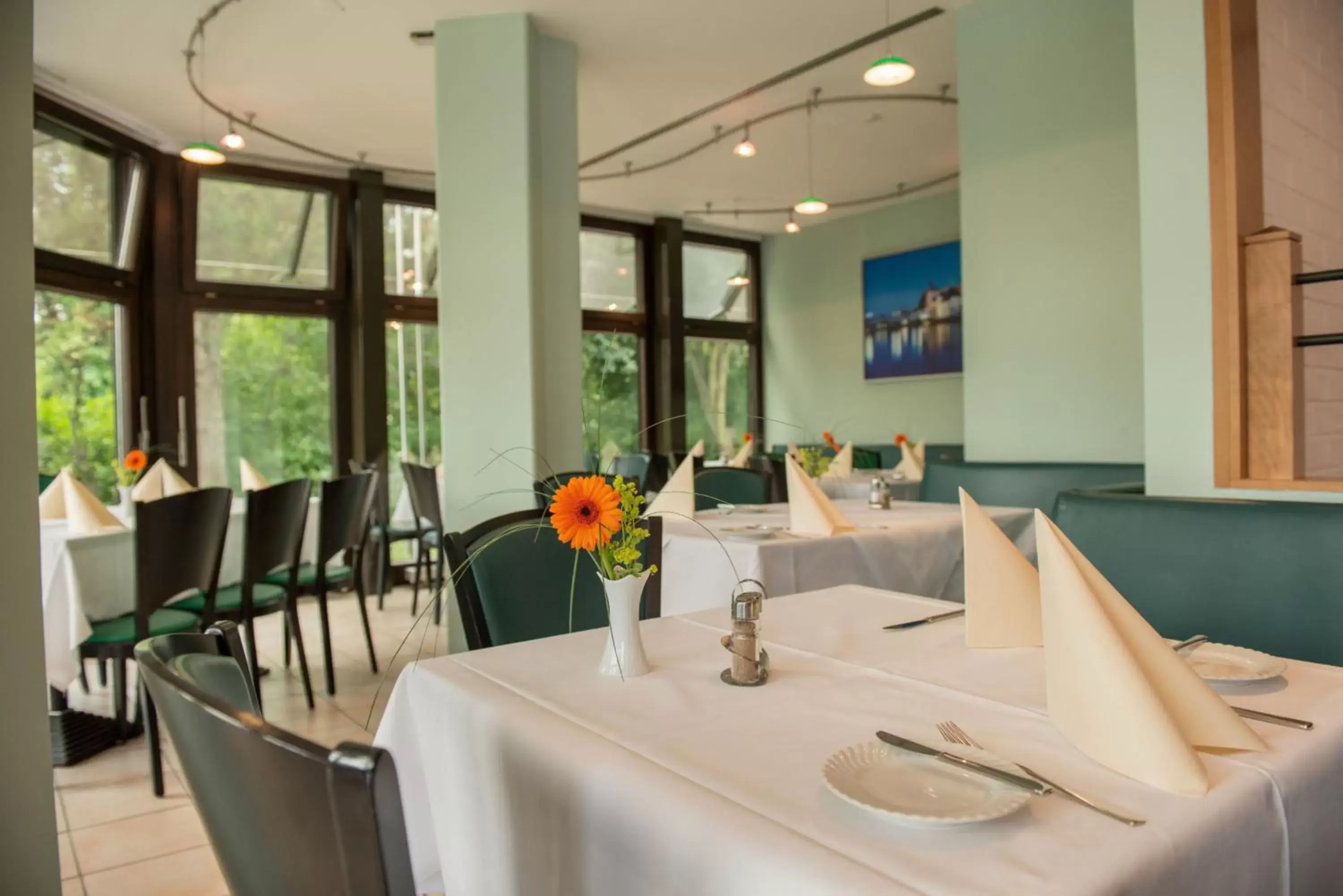 Restaurant/places to eat in ACHAT Hotel Regensburg im Park Restaurant/places to eat in ACHAT Hotel Regensburg im Park