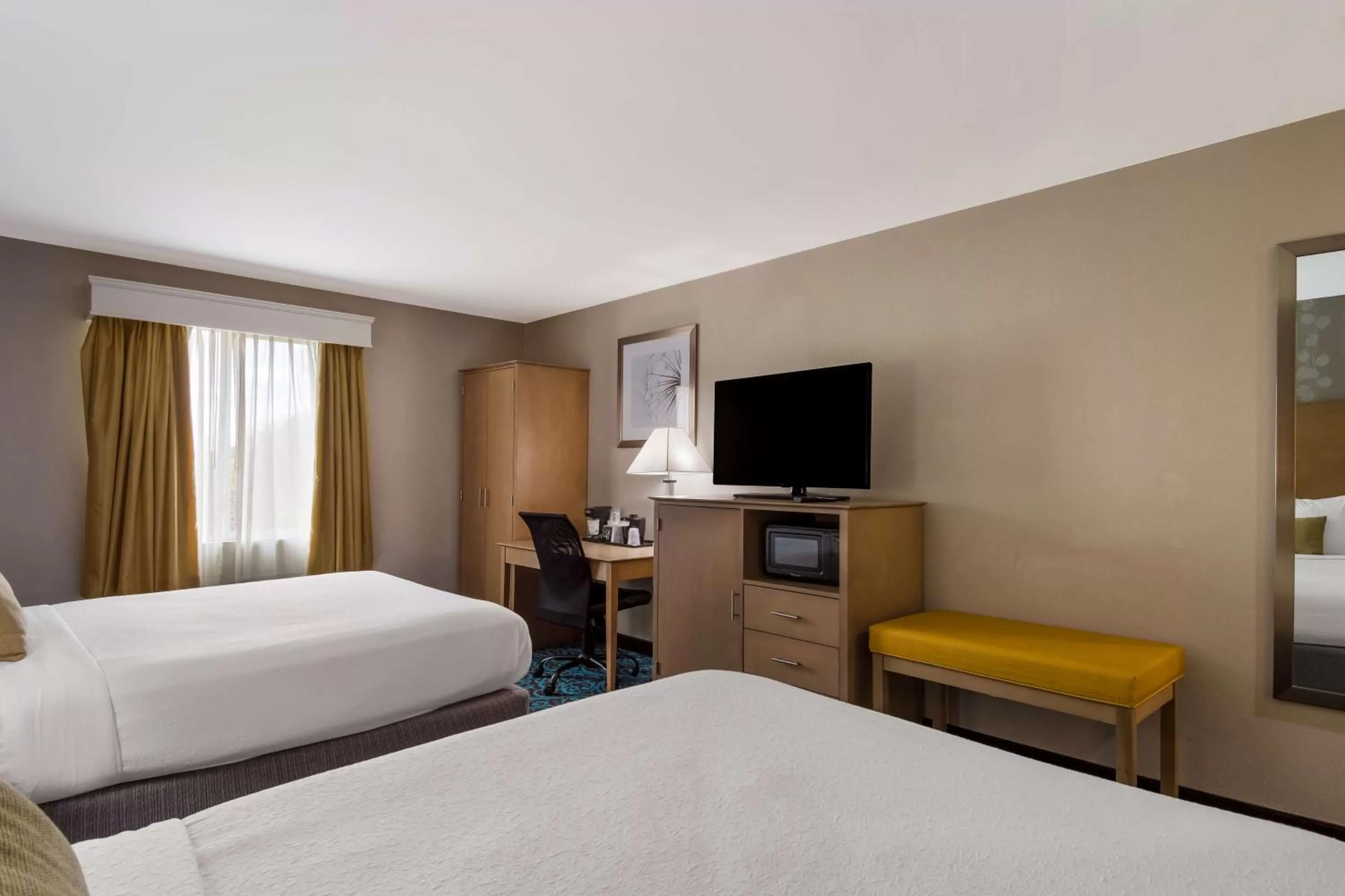 Bedroom in Milford Inn