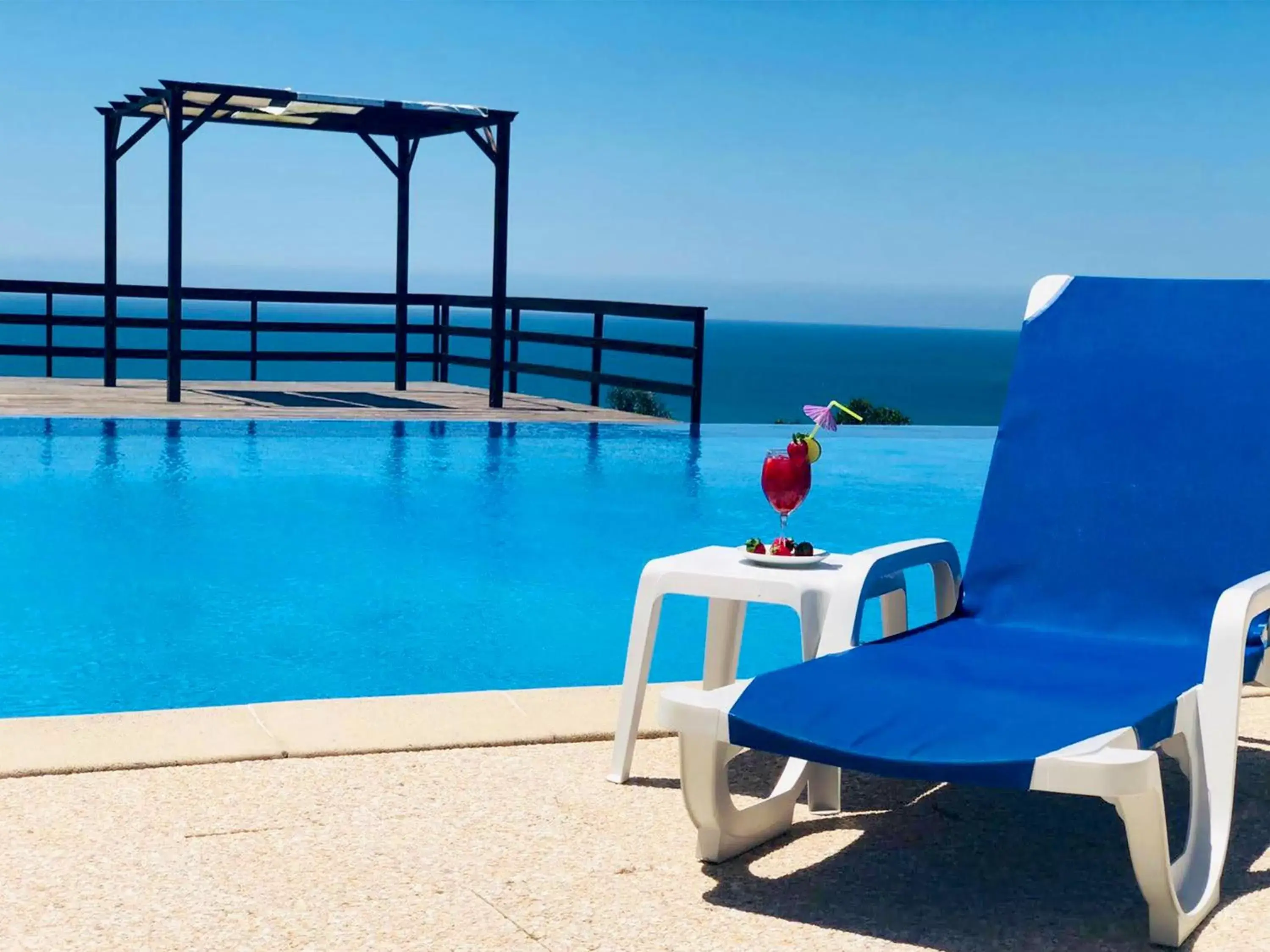 Swimming pool in Hotel Miramar Sul Swimming pool in Hotel Miramar Sul