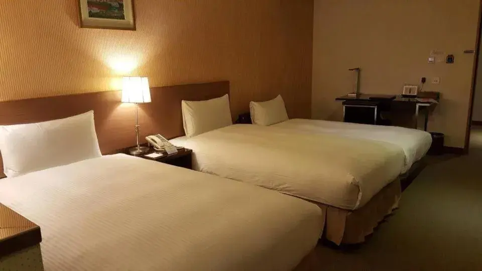 bunk bed, Bed in Taisugar Hotel Taipei