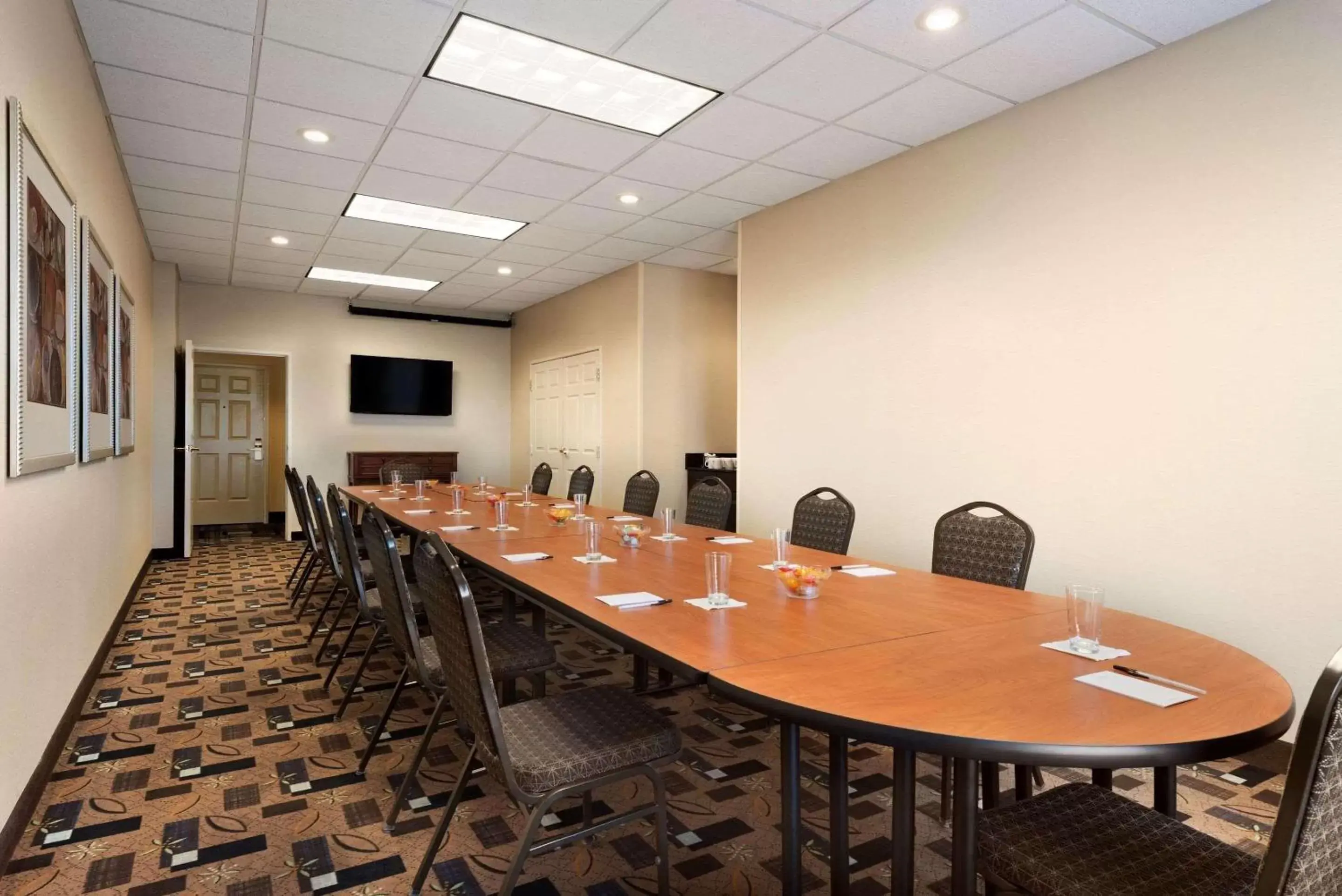 Meeting/conference room in Country Inn & Suites by Radisson, Evansville, IN