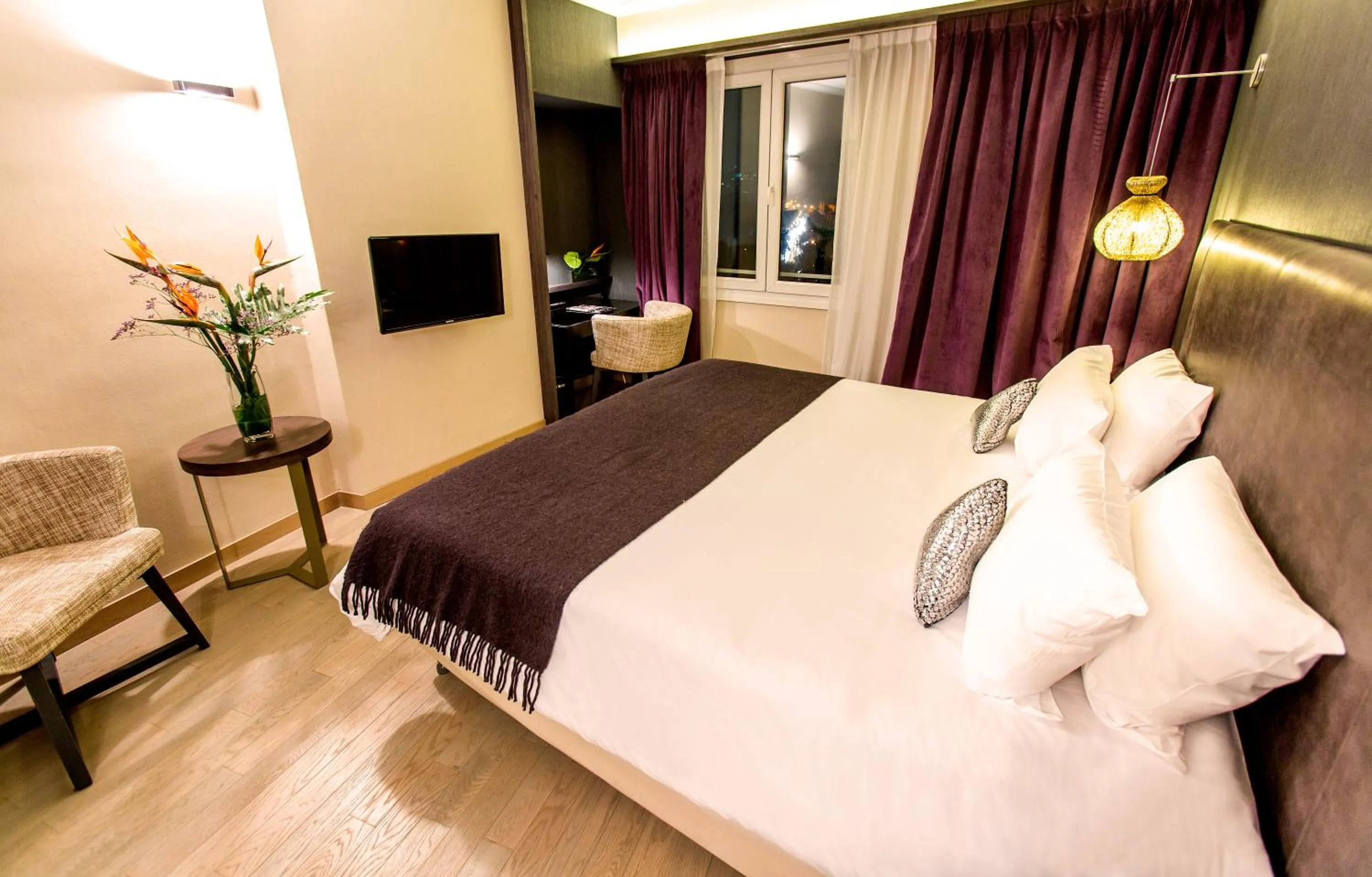 Bedroom, Bed in Esplendor Plaza Francia