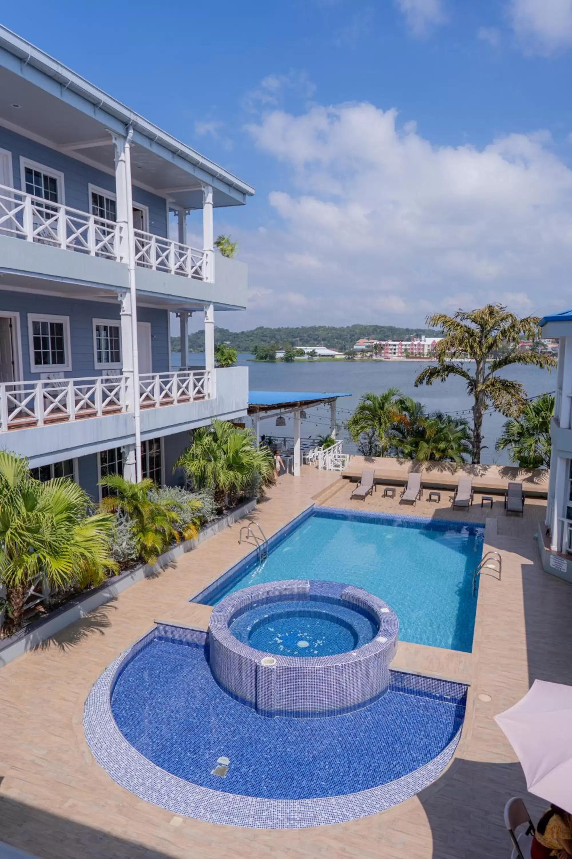 Swimming Pool in Hotel Casona del Lago