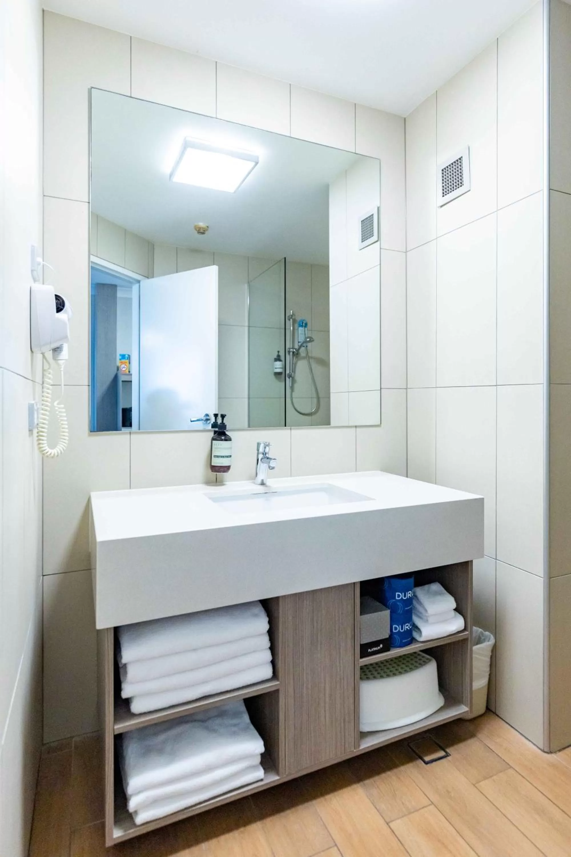 Bathroom in Paradise Resort Gold Coast