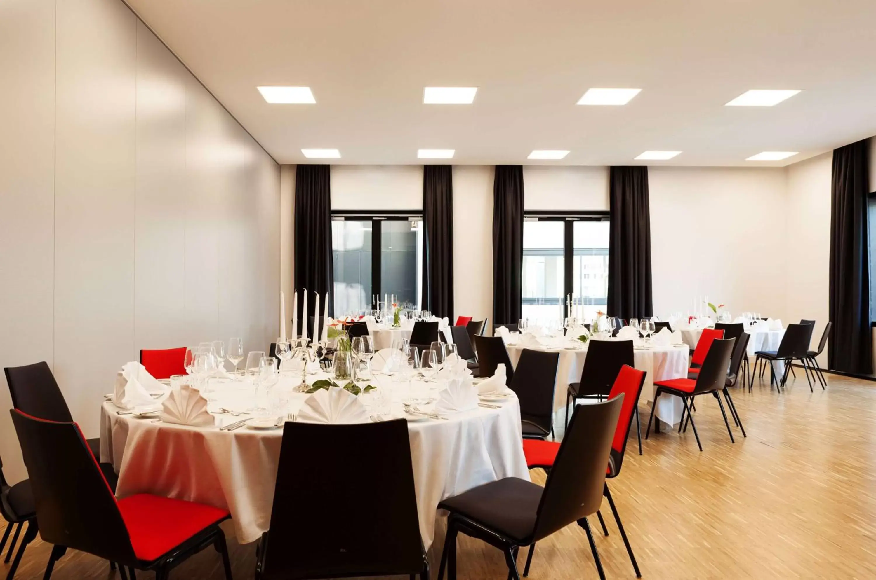 Banquet/Function facilities, Restaurant/Places to Eat in Vienna House by Wyndham Ernst Leitz Wetzlar
