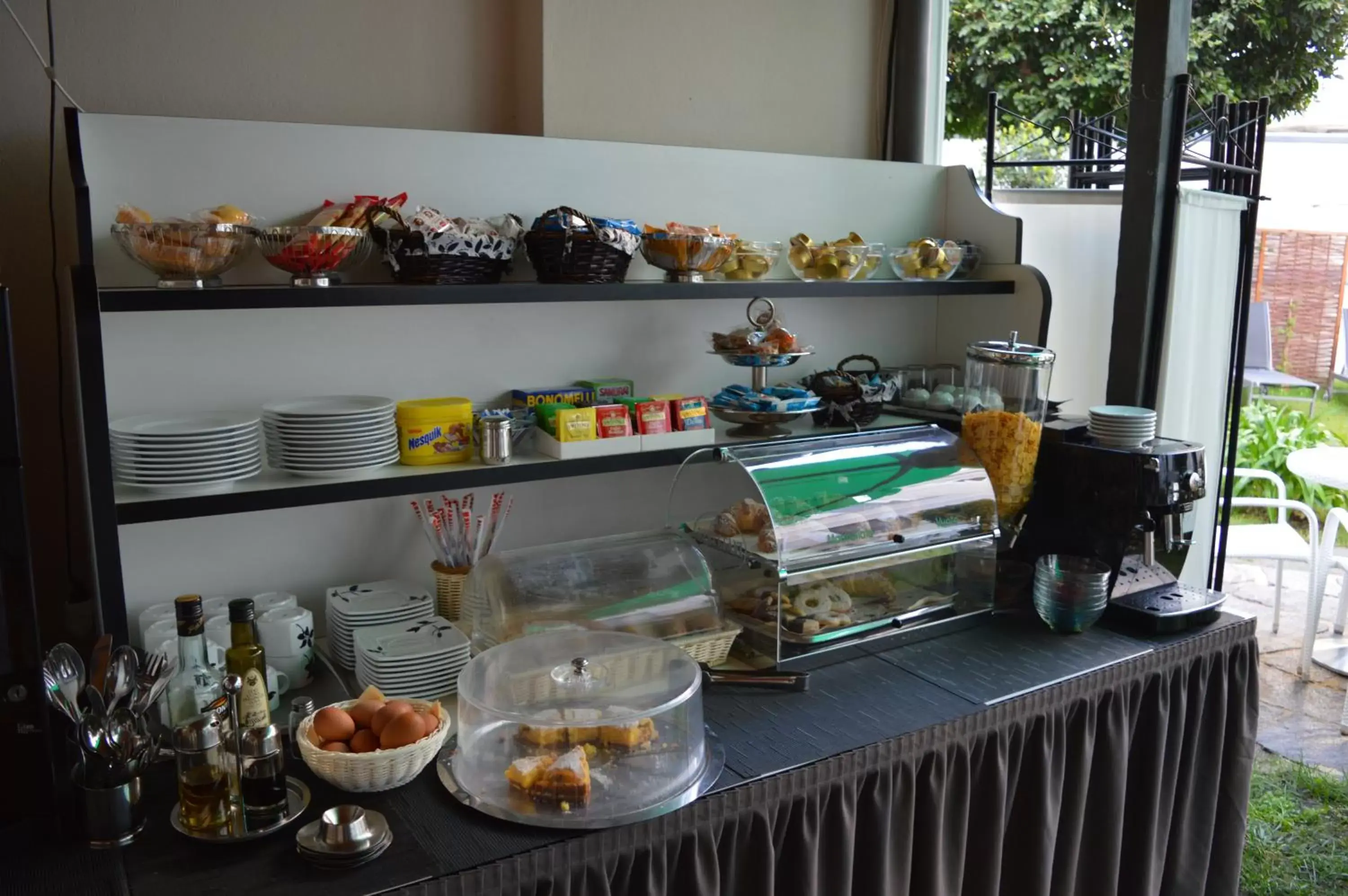 Buffet breakfast in Villa Vittoria Tropea B&B