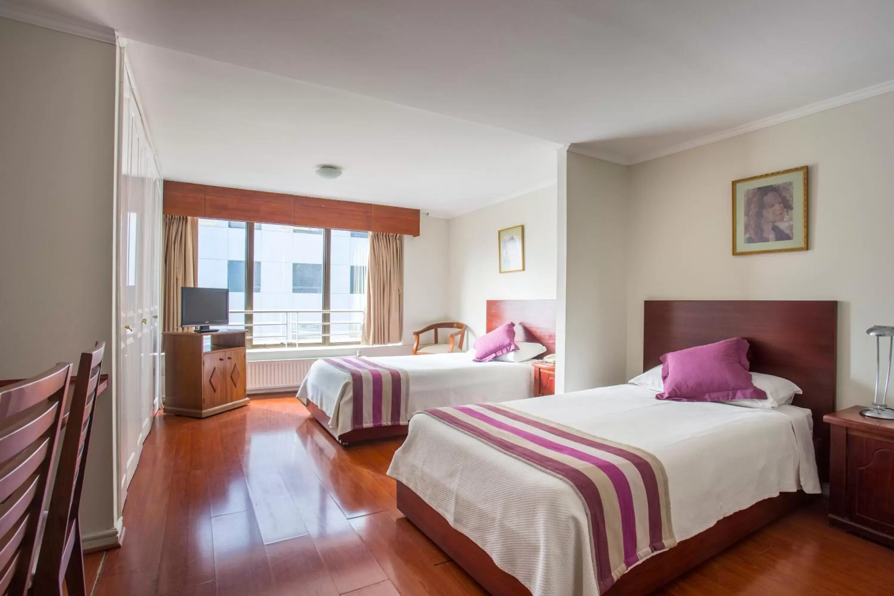 Photo of the whole room, Bed in MR Apart Providencia (ex Apart Neruda) Photo of the whole room, Bed in MR Apart Providencia (ex Apart Neruda)