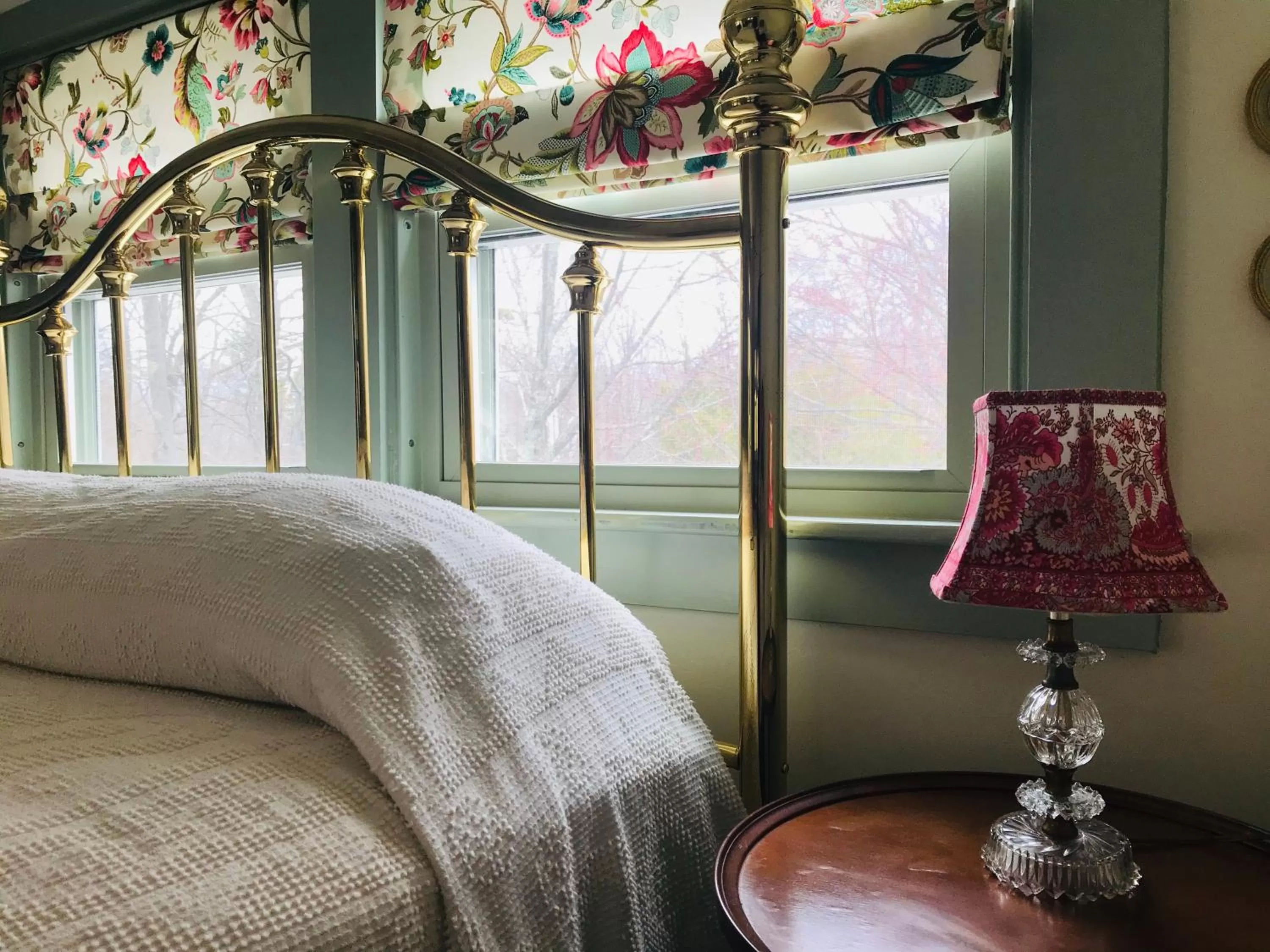 Bed in The Belmont Inn