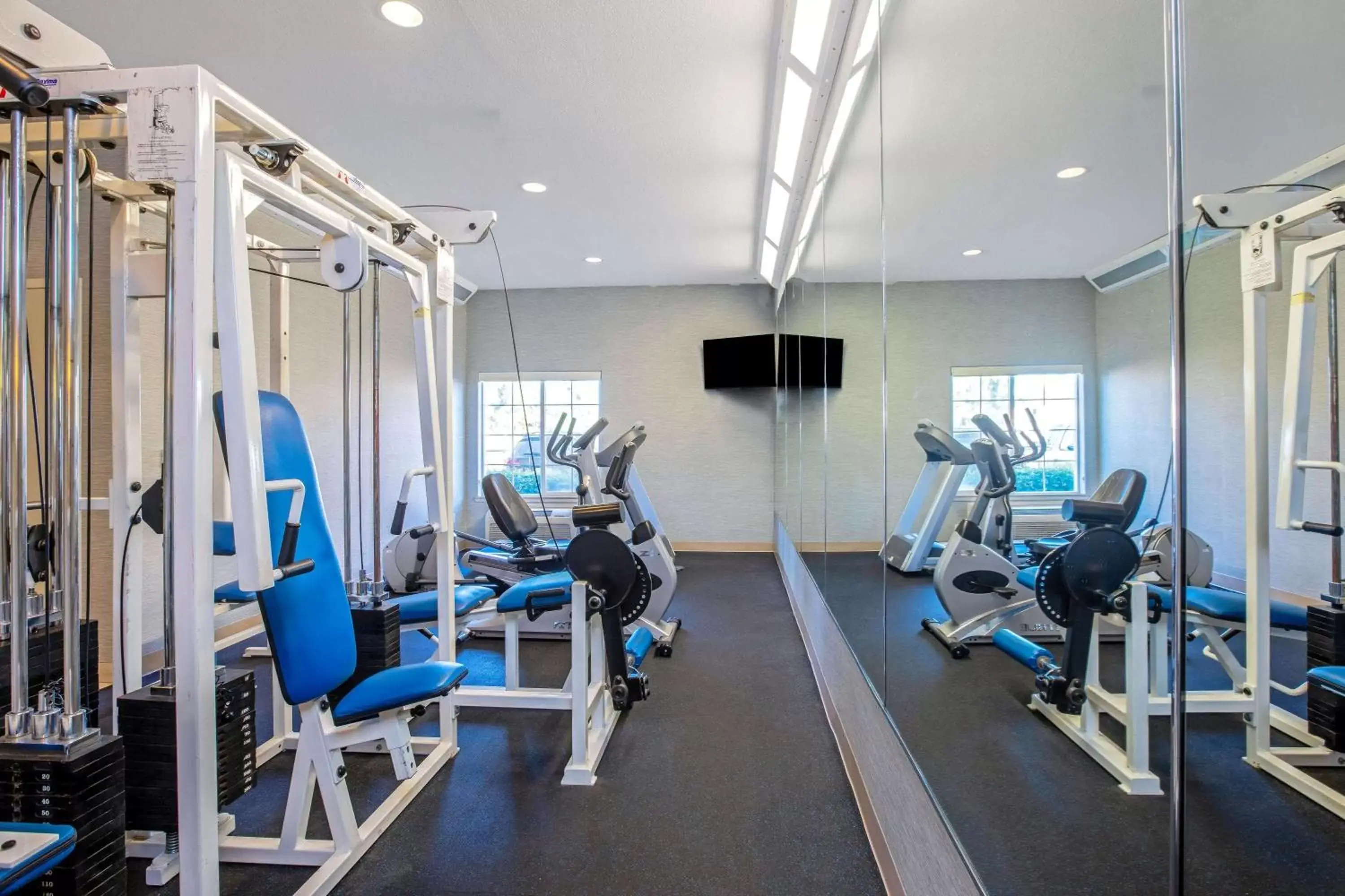 Fitness centre/facilities, Fitness Center/Facilities in La Quinta by Wyndham Manteca - Ripon