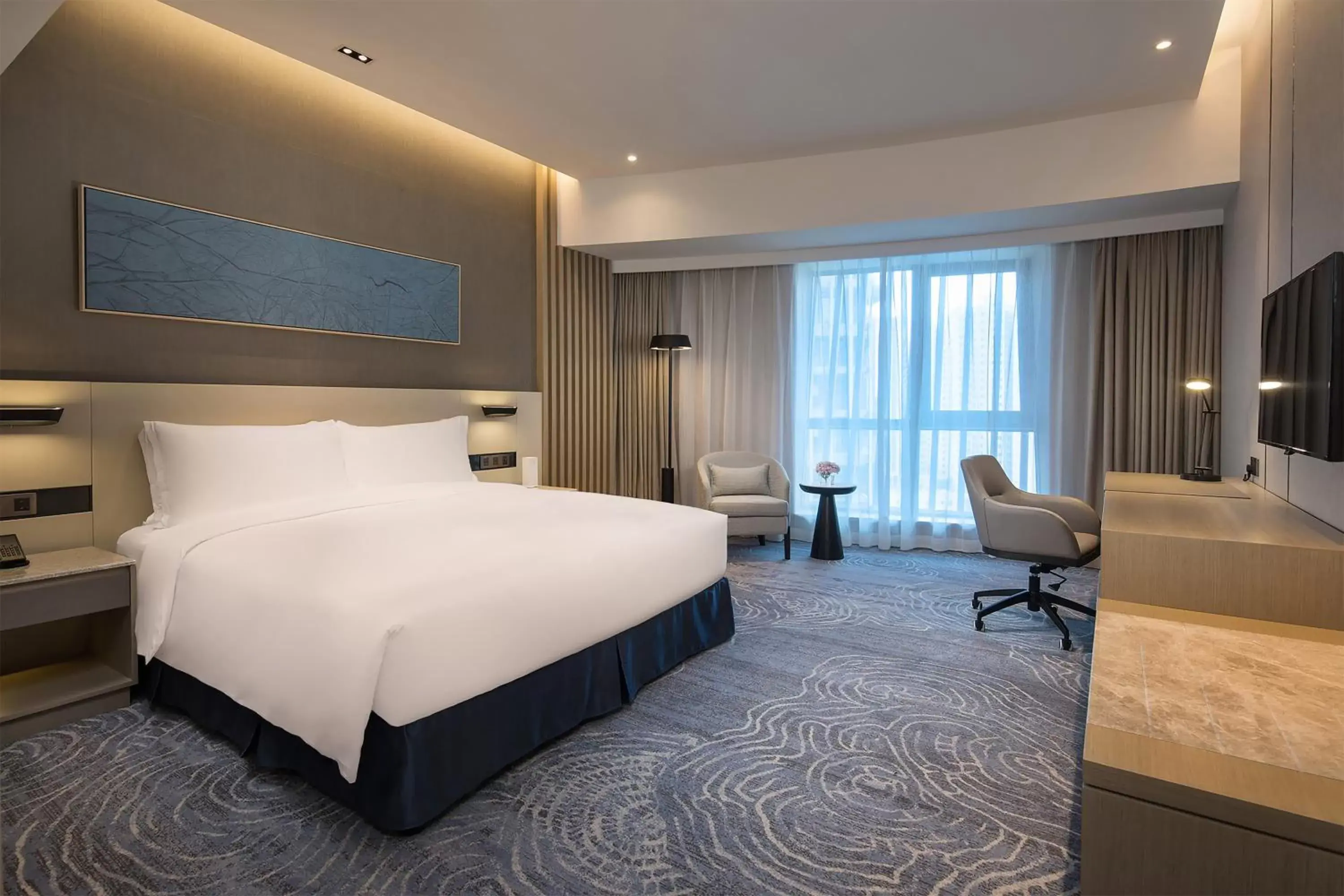 Photo of the whole room, Bed in Holiday Inn - Nanjing South Station, an IHG Hotel