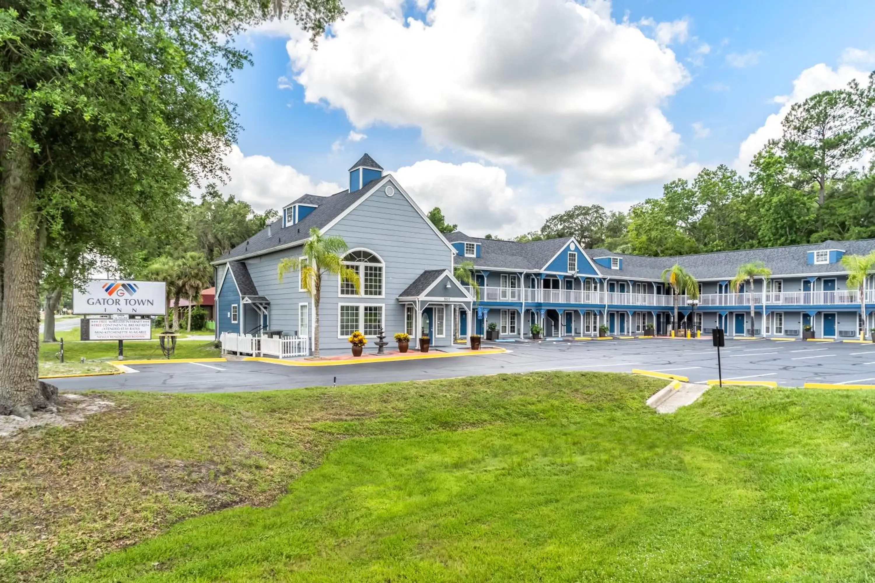 Property Building in GatorTown Inn